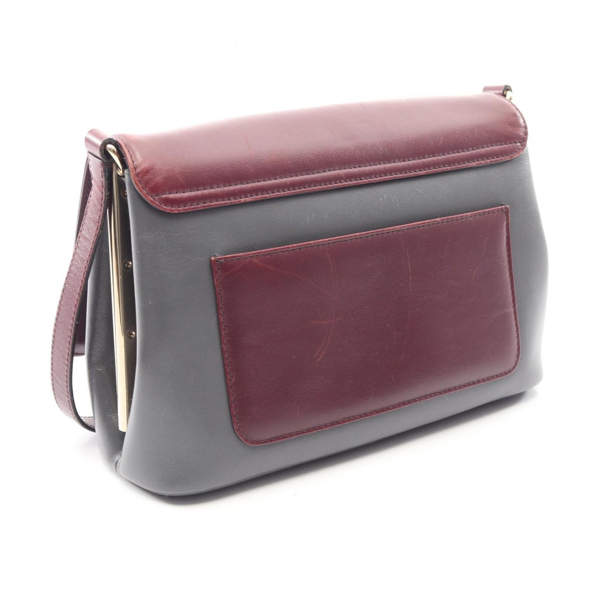 Leather Handbag Shoulder Bag (Pre-Owned) - Bvlgari - Modalova
