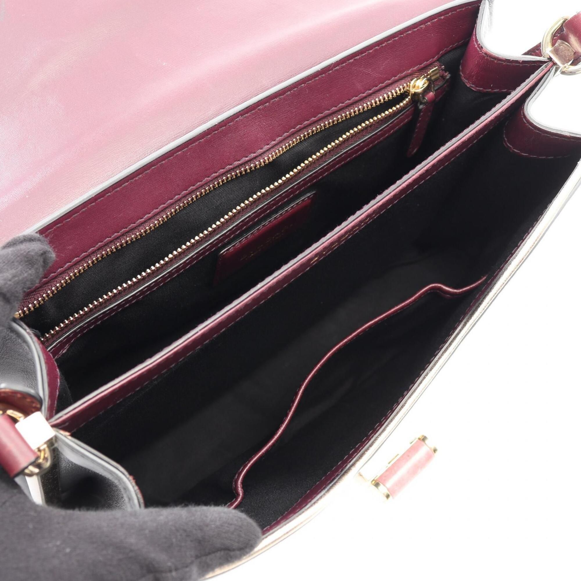 Leather Handbag Shoulder Bag (Pre-Owned) - Bvlgari - Modalova