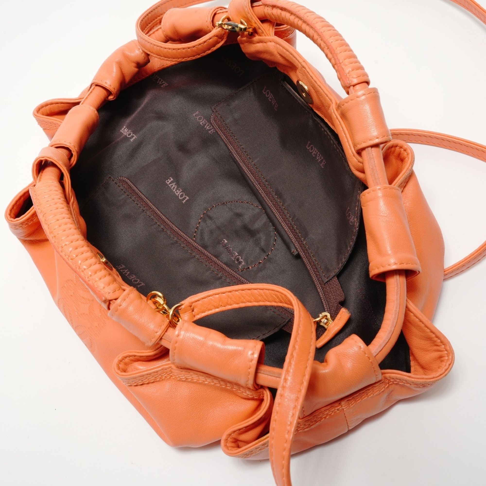 Leather Shoulder Bag (Pre-Owned) - Loewe - Modalova