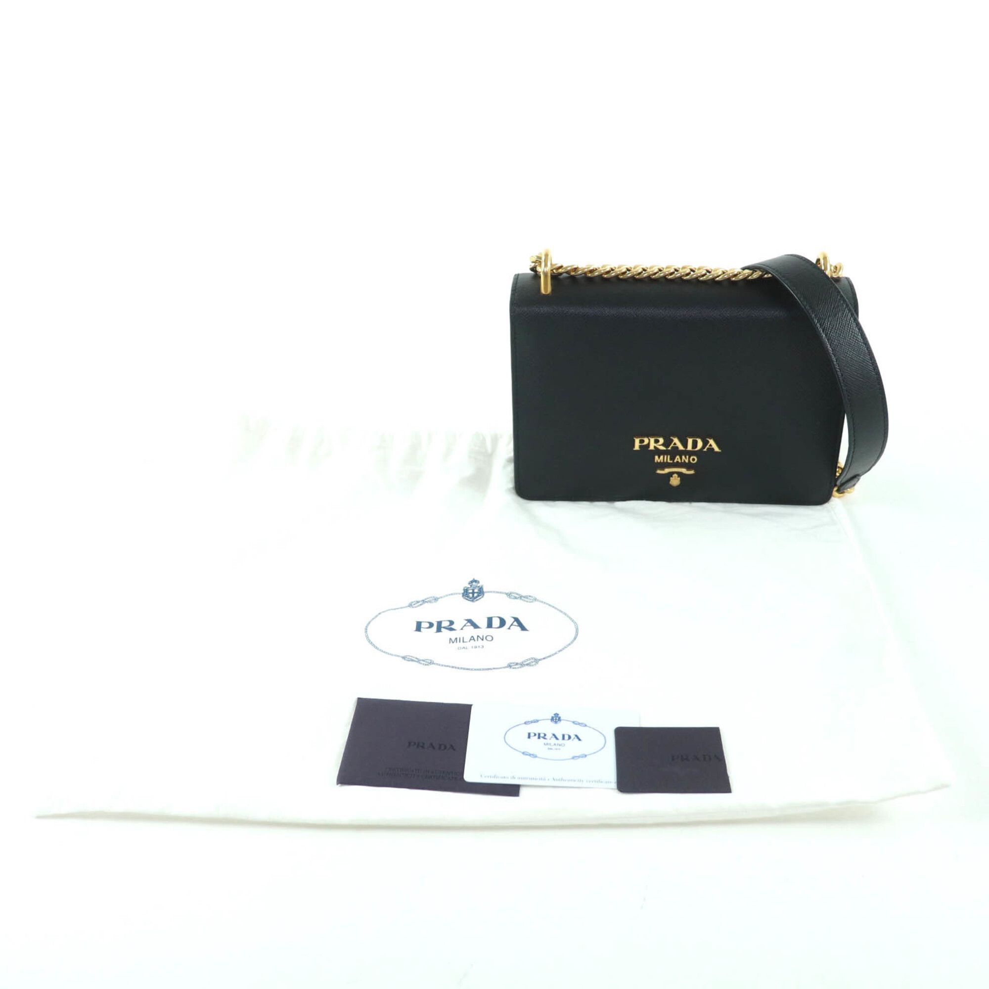 Saffiano Triangle Leather Shoulder Bag (Pre-Owned) - Prada - Modalova