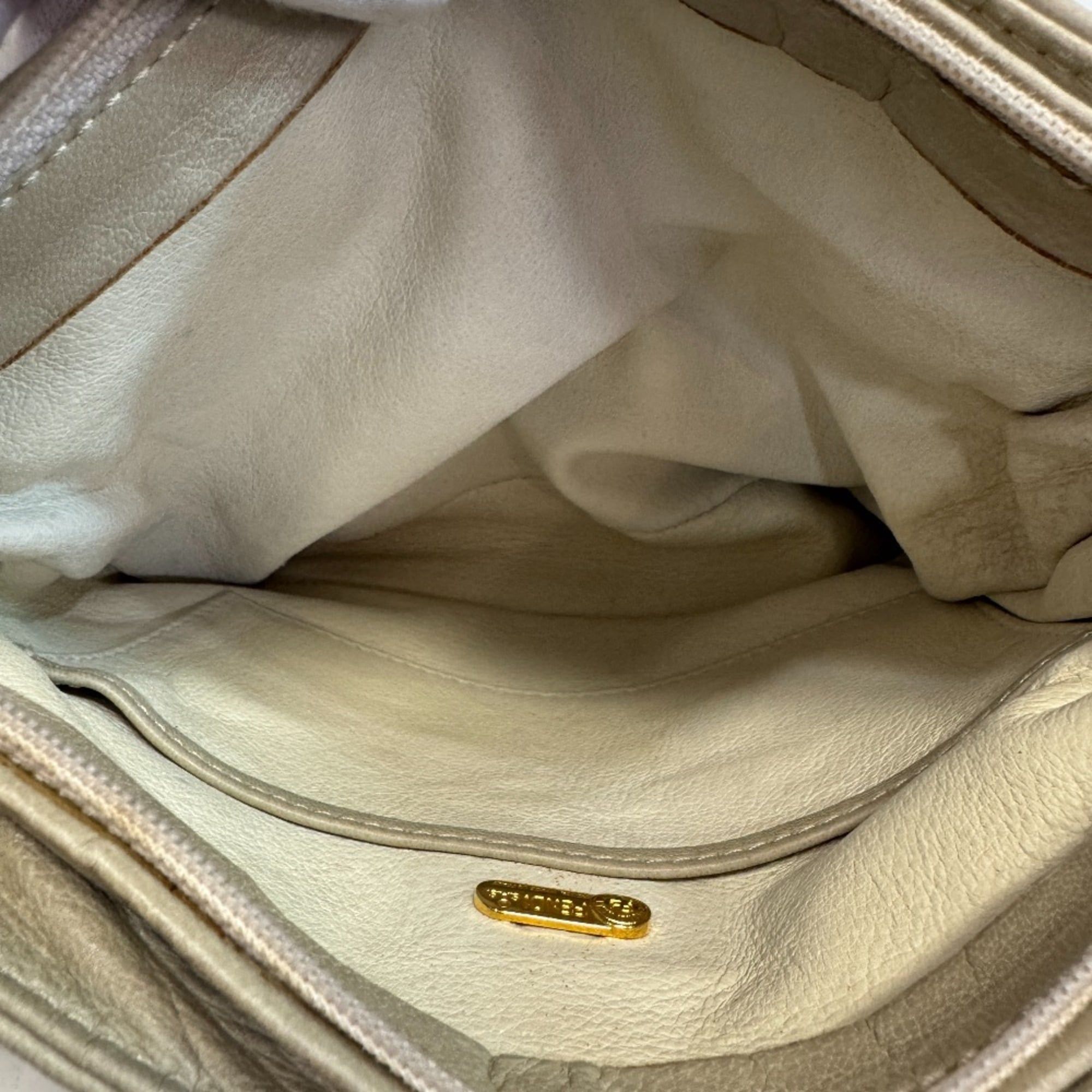 Leather Shoulder Bag (Pre-Owned) - Fendi - Modalova