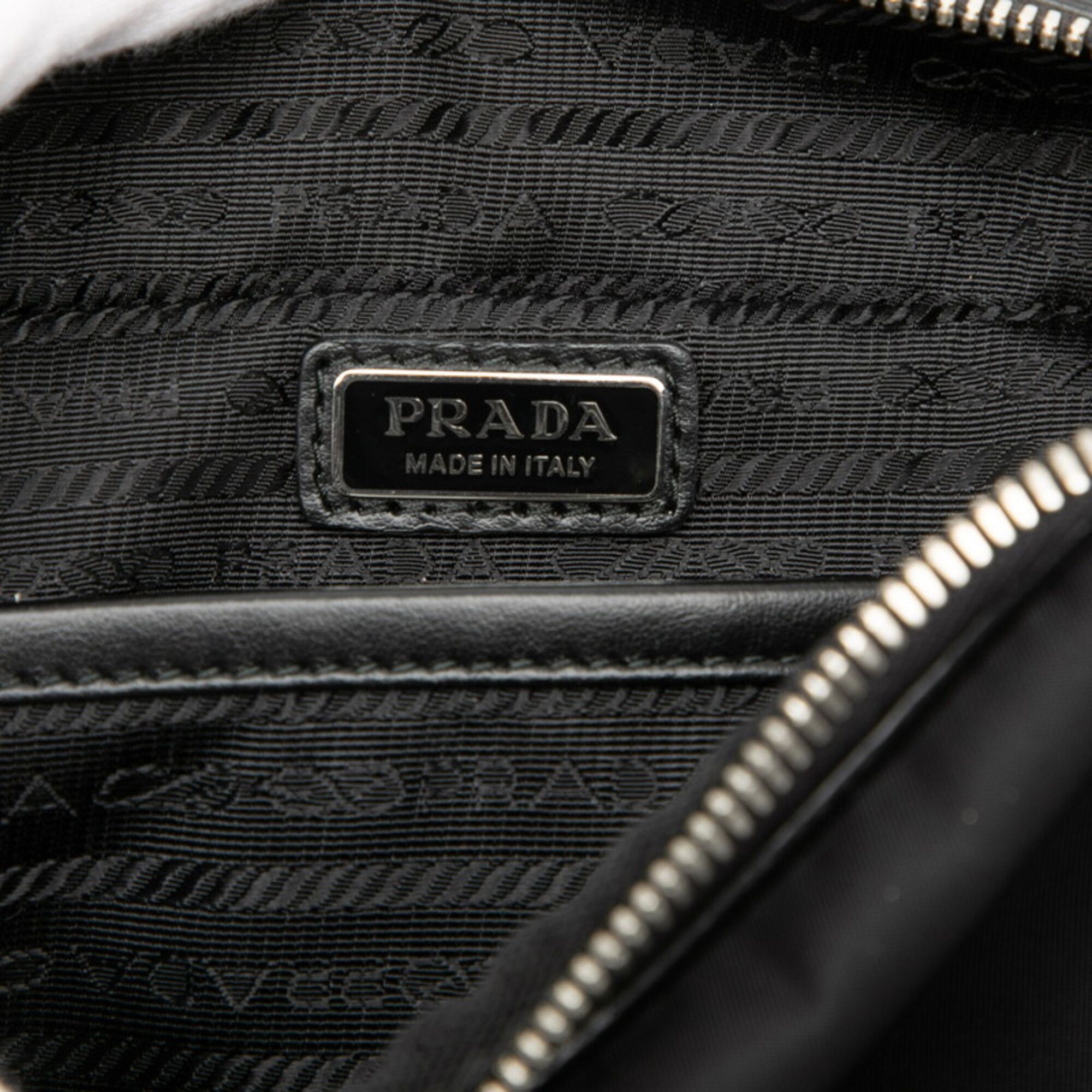 Nylon Patent Leather Shoulder Bag (Pre-Owned) - Prada - Modalova