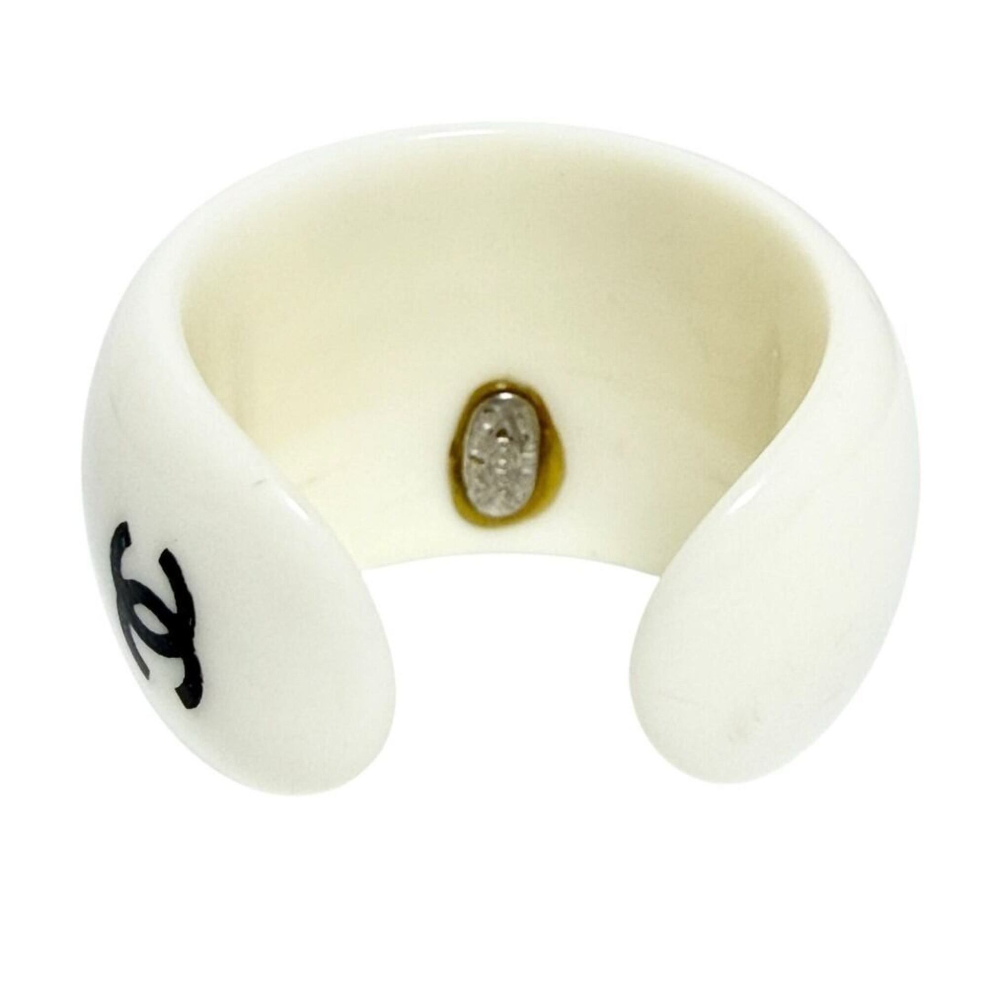 Plastic Band Ring (Pre-Owned) - Chanel - Modalova