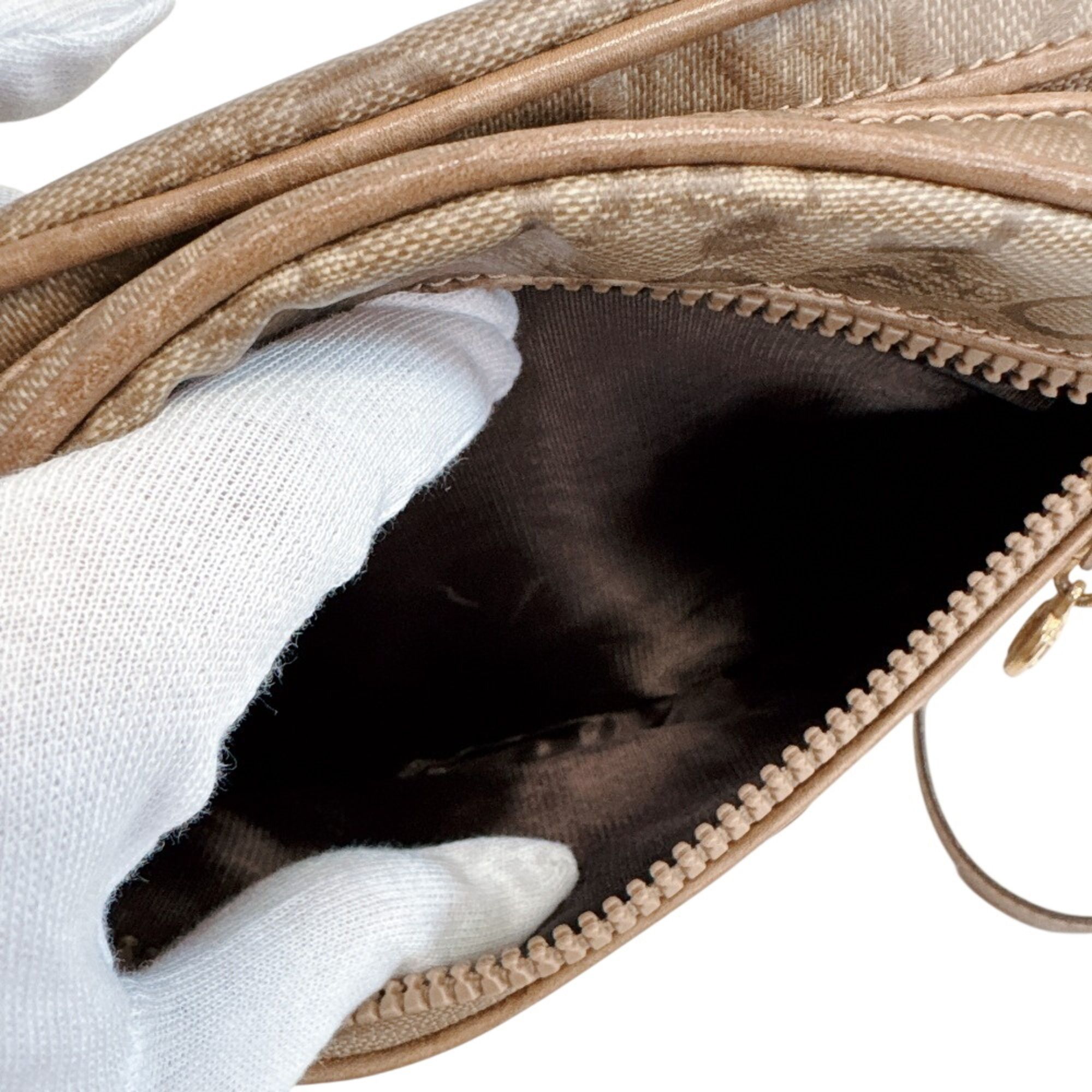 Pvc Leather Pochette Shoulder Bag (Pre-Owned) - Celine - Modalova
