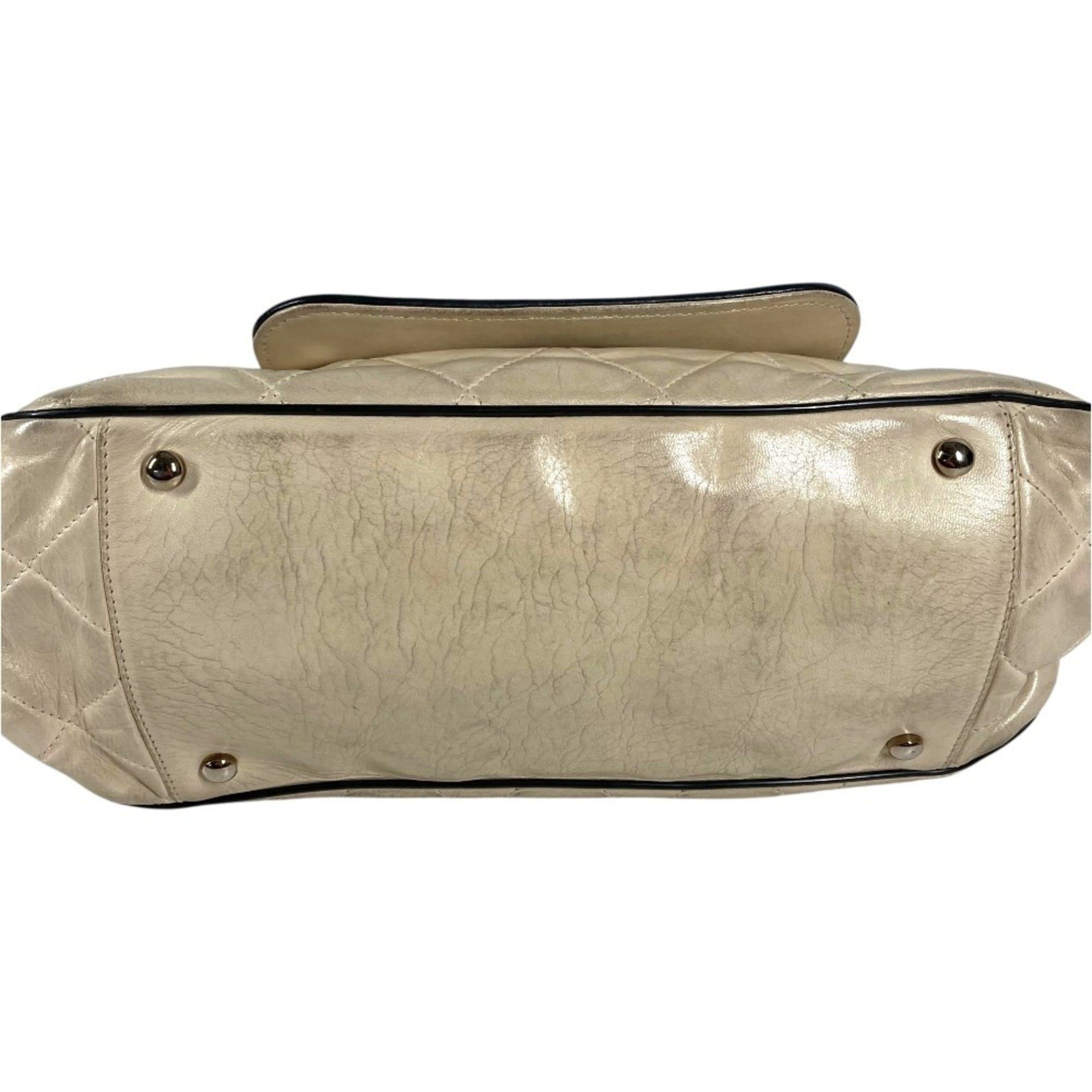 Leather Shoulder Bag (Pre-Owned) - Chanel - Modalova