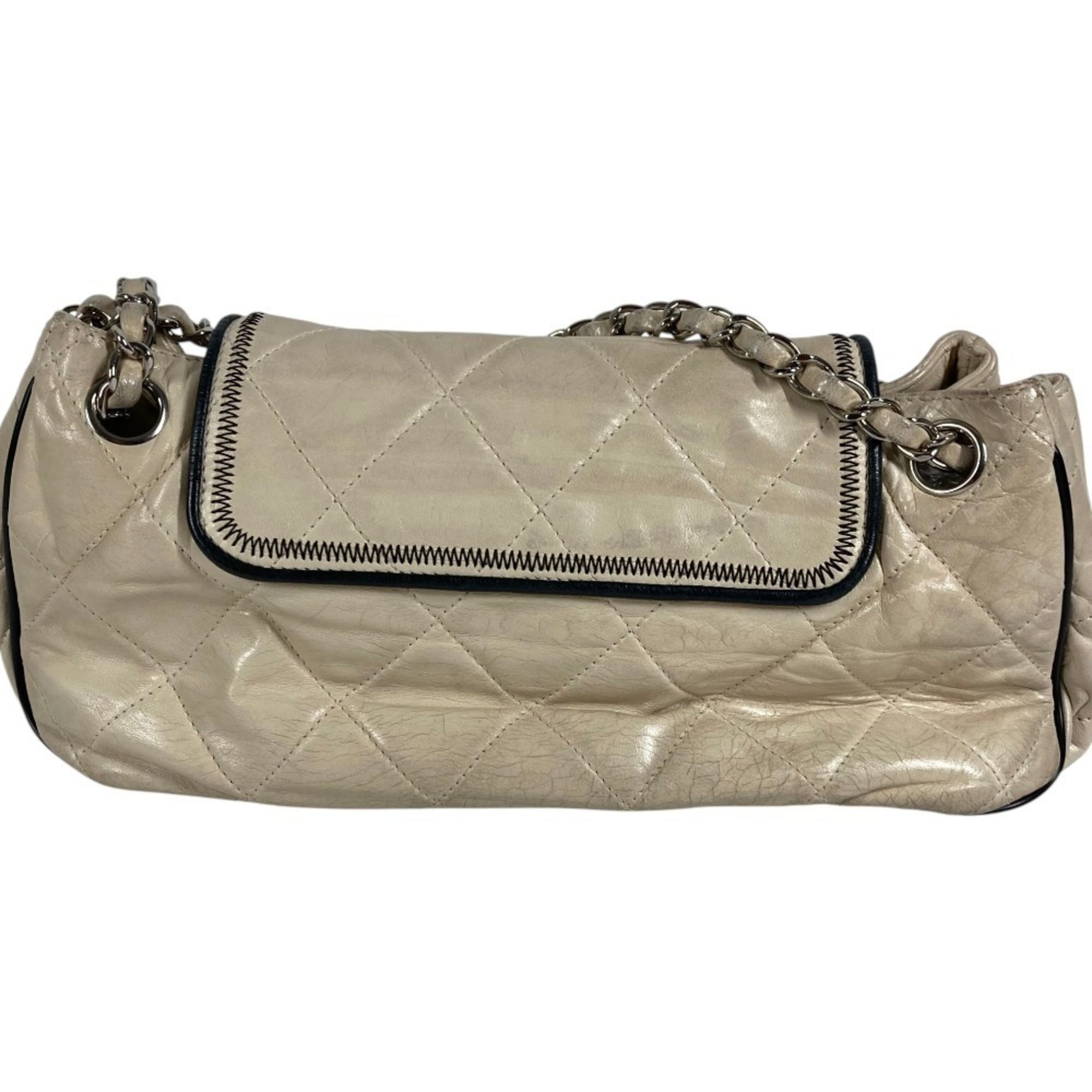 Leather Shoulder Bag (Pre-Owned) - Chanel - Modalova