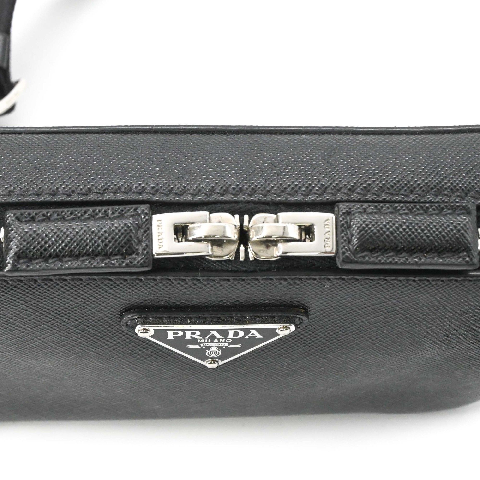 Saffiano Triangle Shoulder Bag (Pre-Owned) - Prada - Modalova