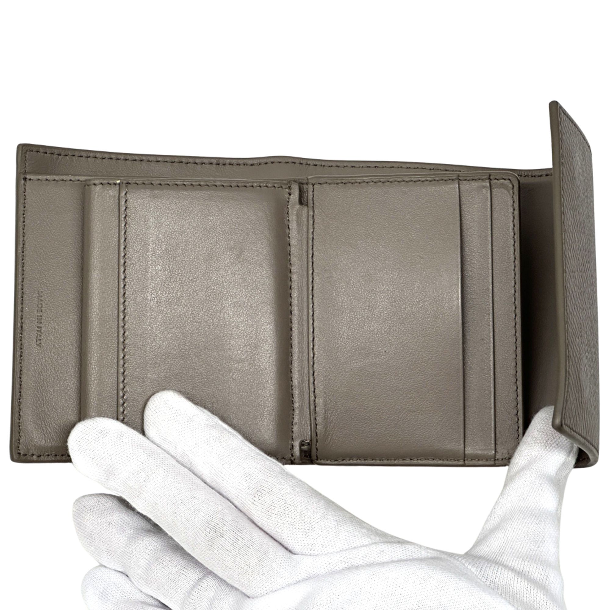 Leather Wallet (Tri-Fold) (Pre-Owned) - Celine - Modalova