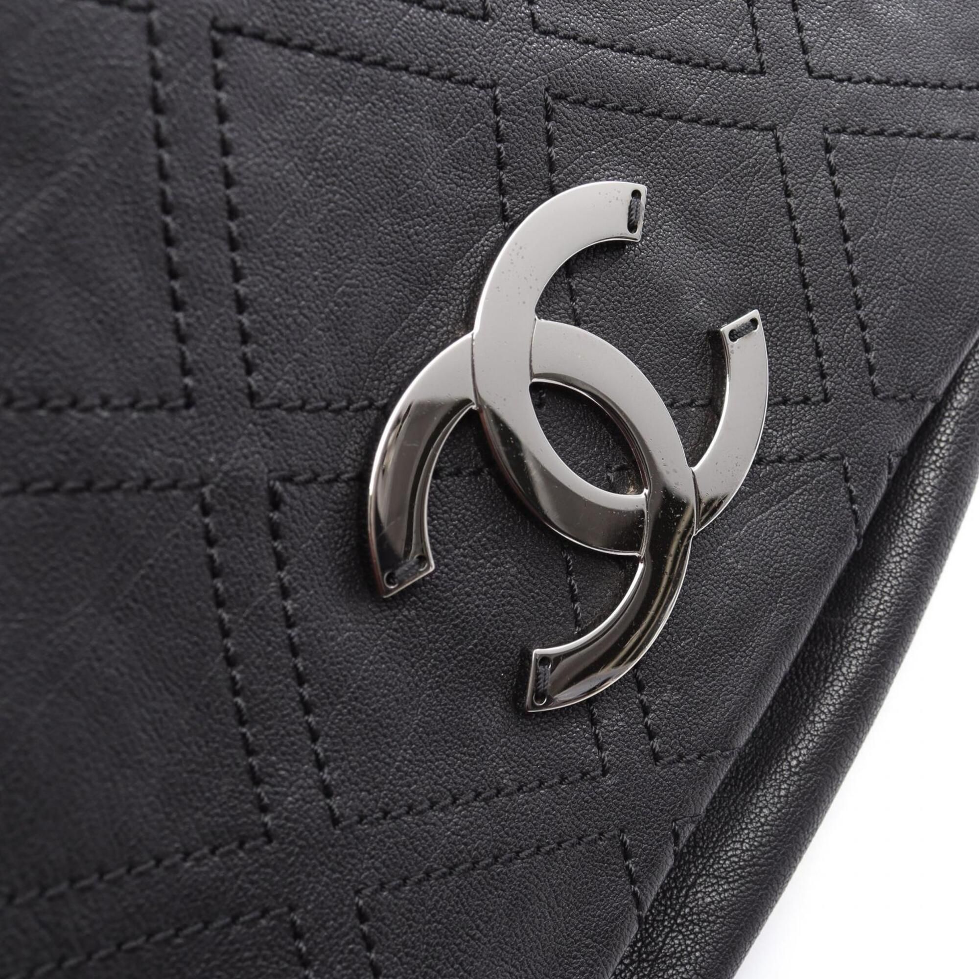 Leather Shoulder Bag (Pre-Owned) - Chanel - Modalova