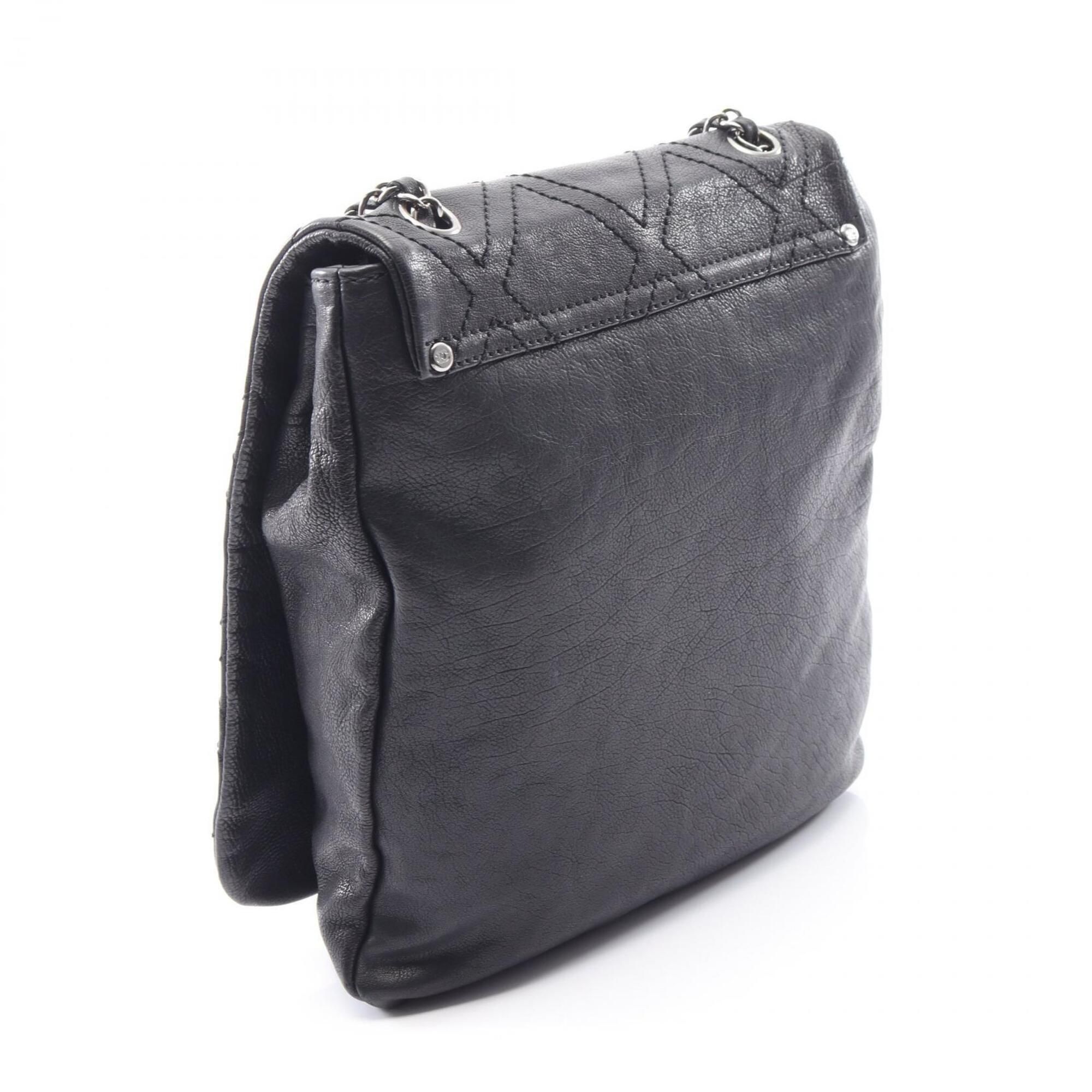 Leather Shoulder Bag (Pre-Owned) - Chanel - Modalova