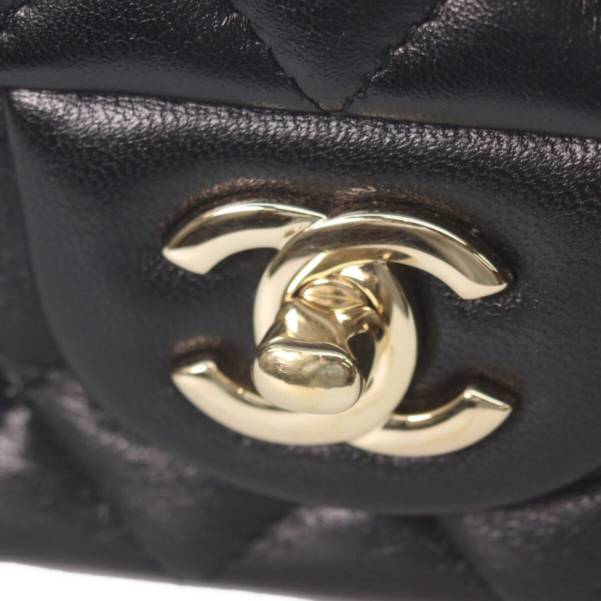 Leather Shoulder Bag (Pre-Owned) - Chanel - Modalova