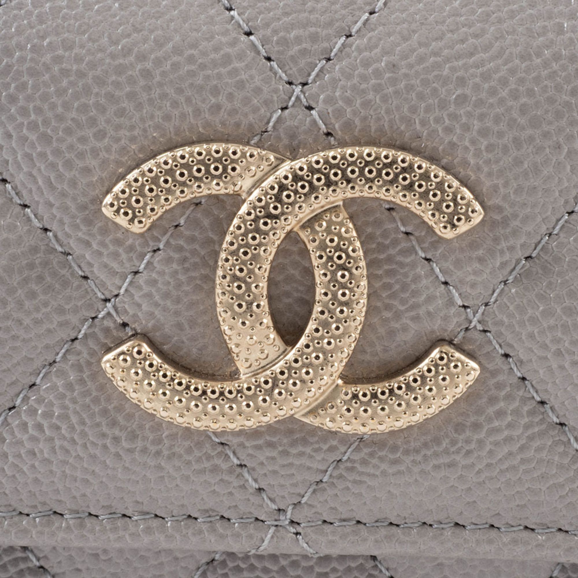 Leather Wallet (Tri-Fold) (Pre-Owned) - Chanel - Modalova