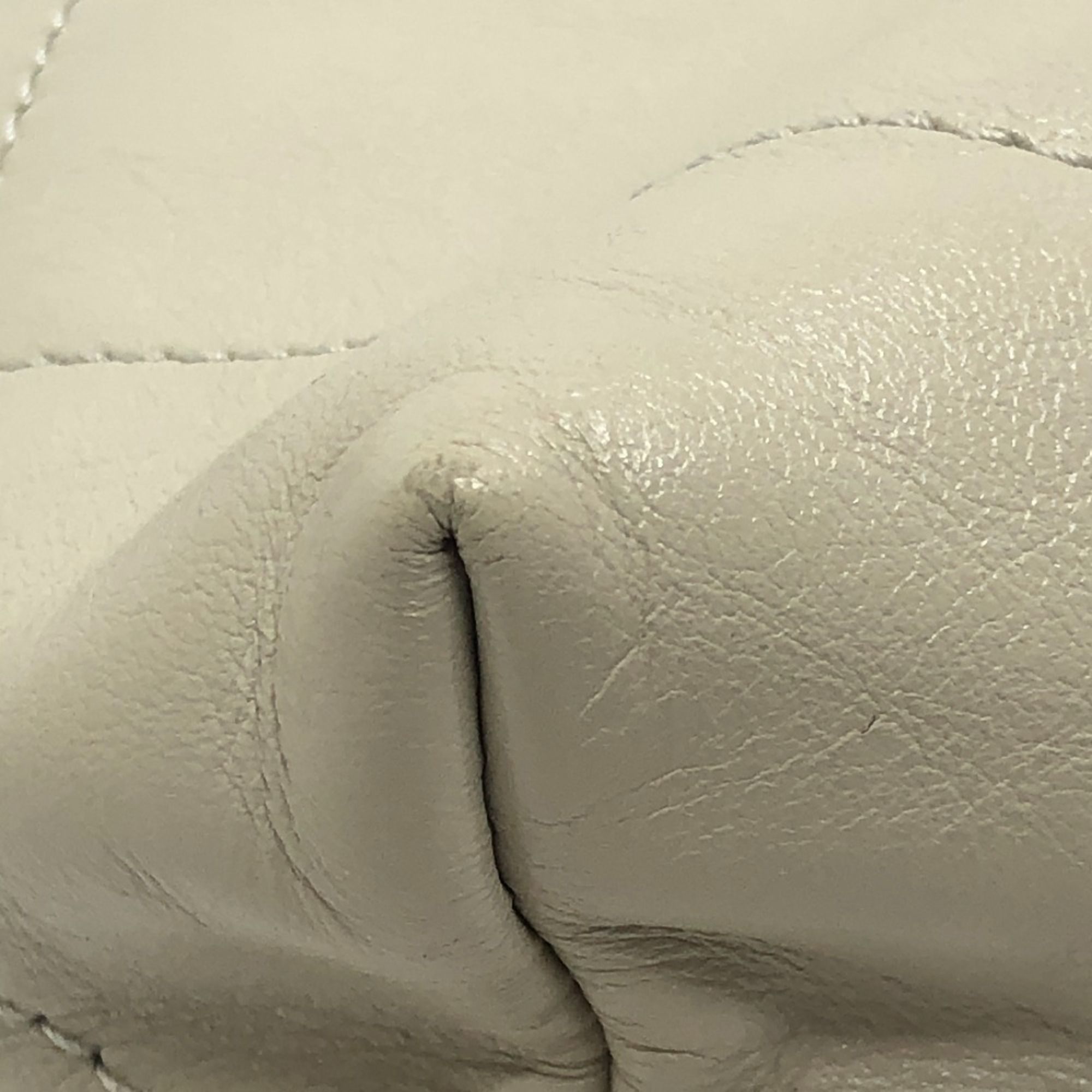 Leather Shoulder Bag (Pre-Owned) - Chanel - Modalova