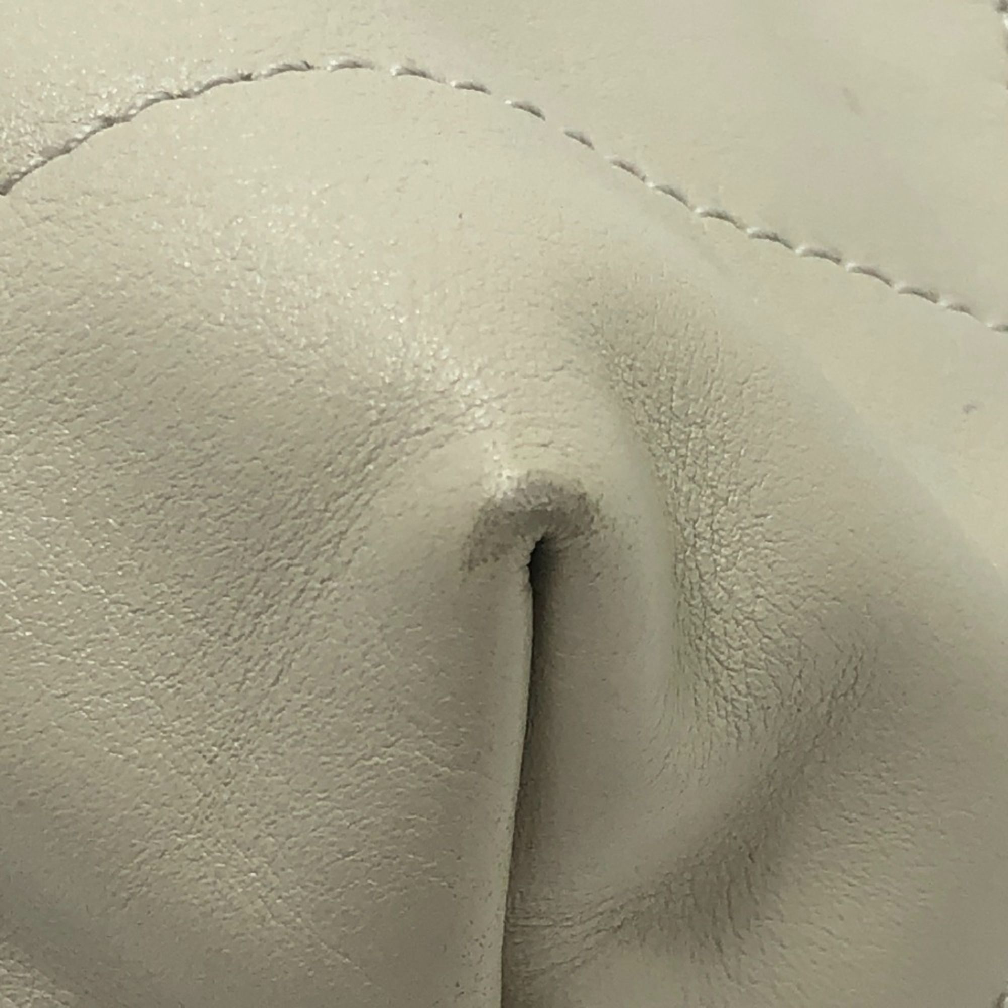Leather Shoulder Bag (Pre-Owned) - Chanel - Modalova