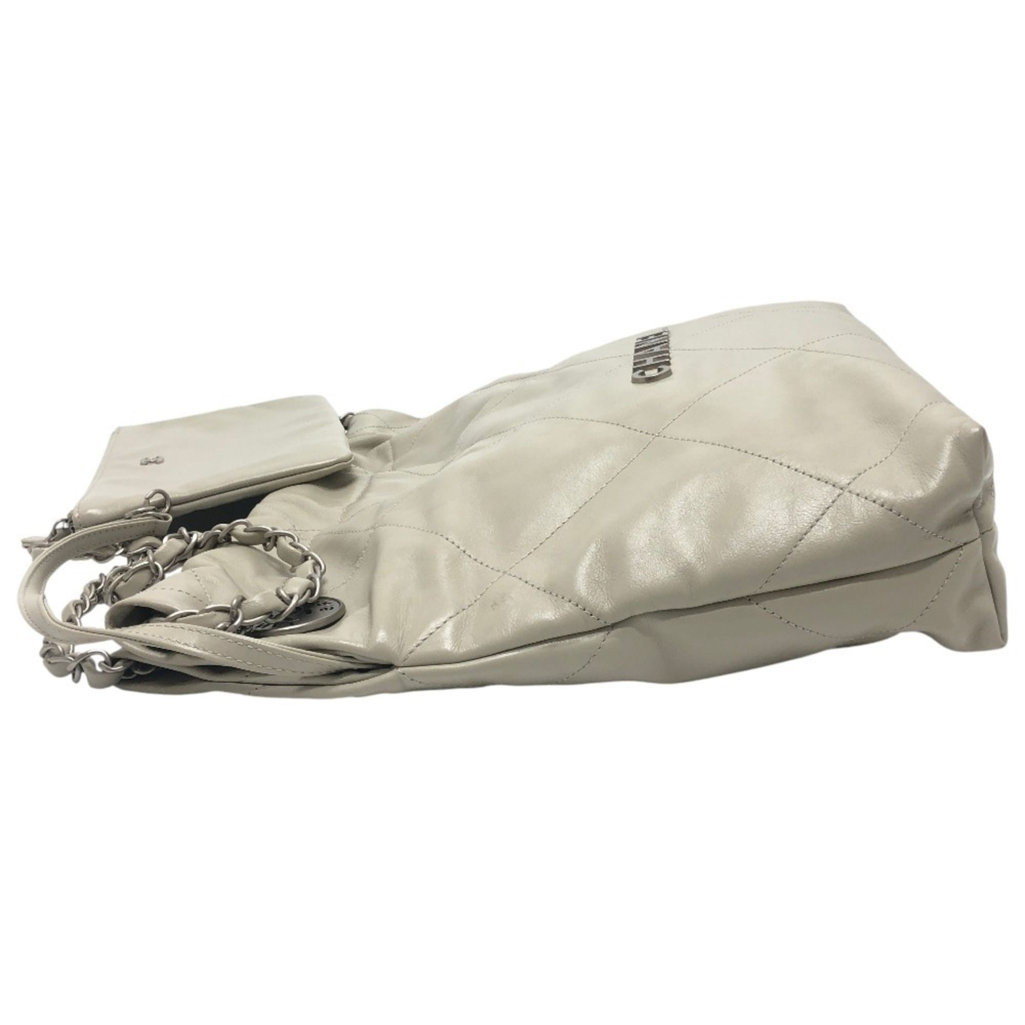 Leather Shoulder Bag (Pre-Owned) - Chanel - Modalova