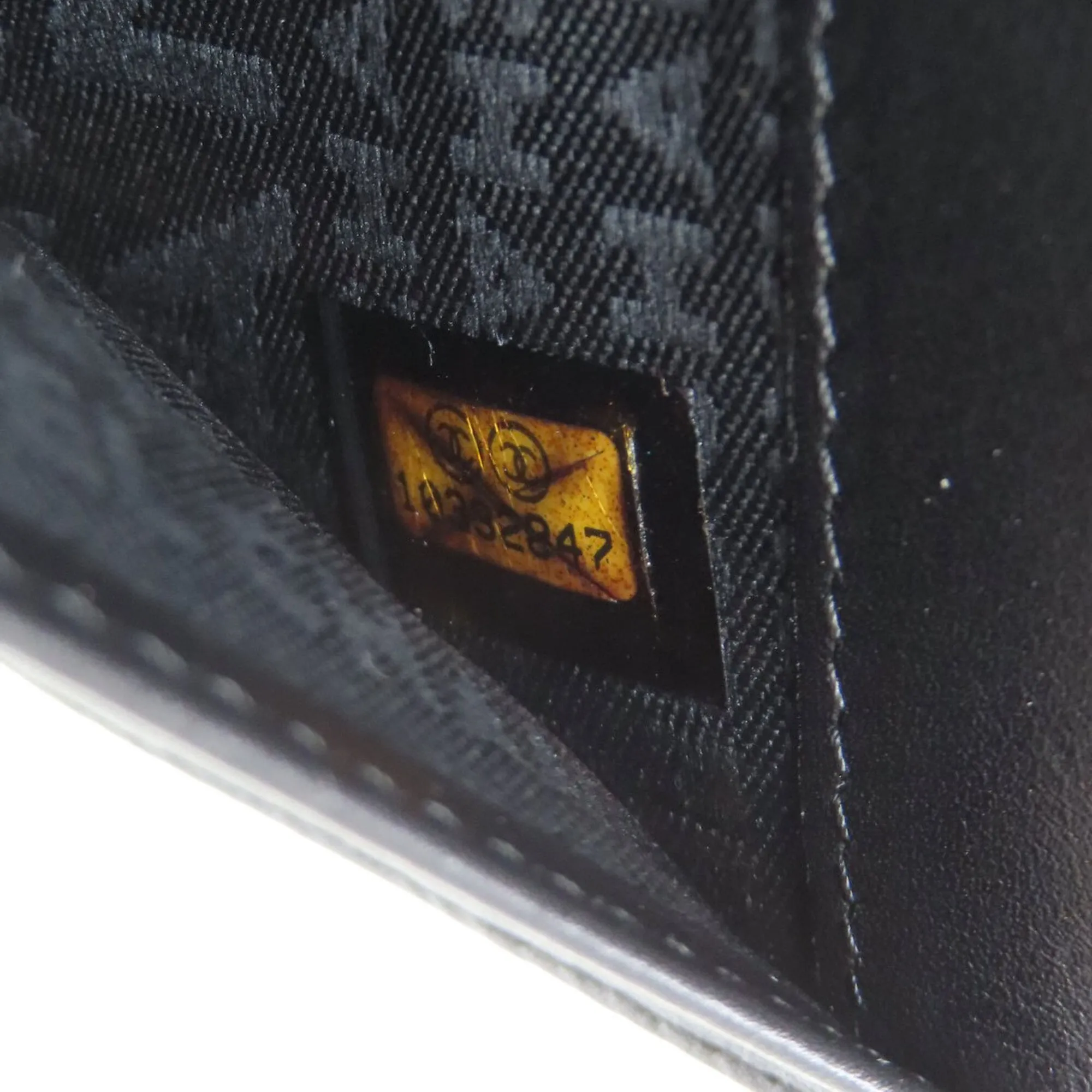 Leather Long Wallet (Bi-Fold) (Pre-Owned) - Chanel - Modalova