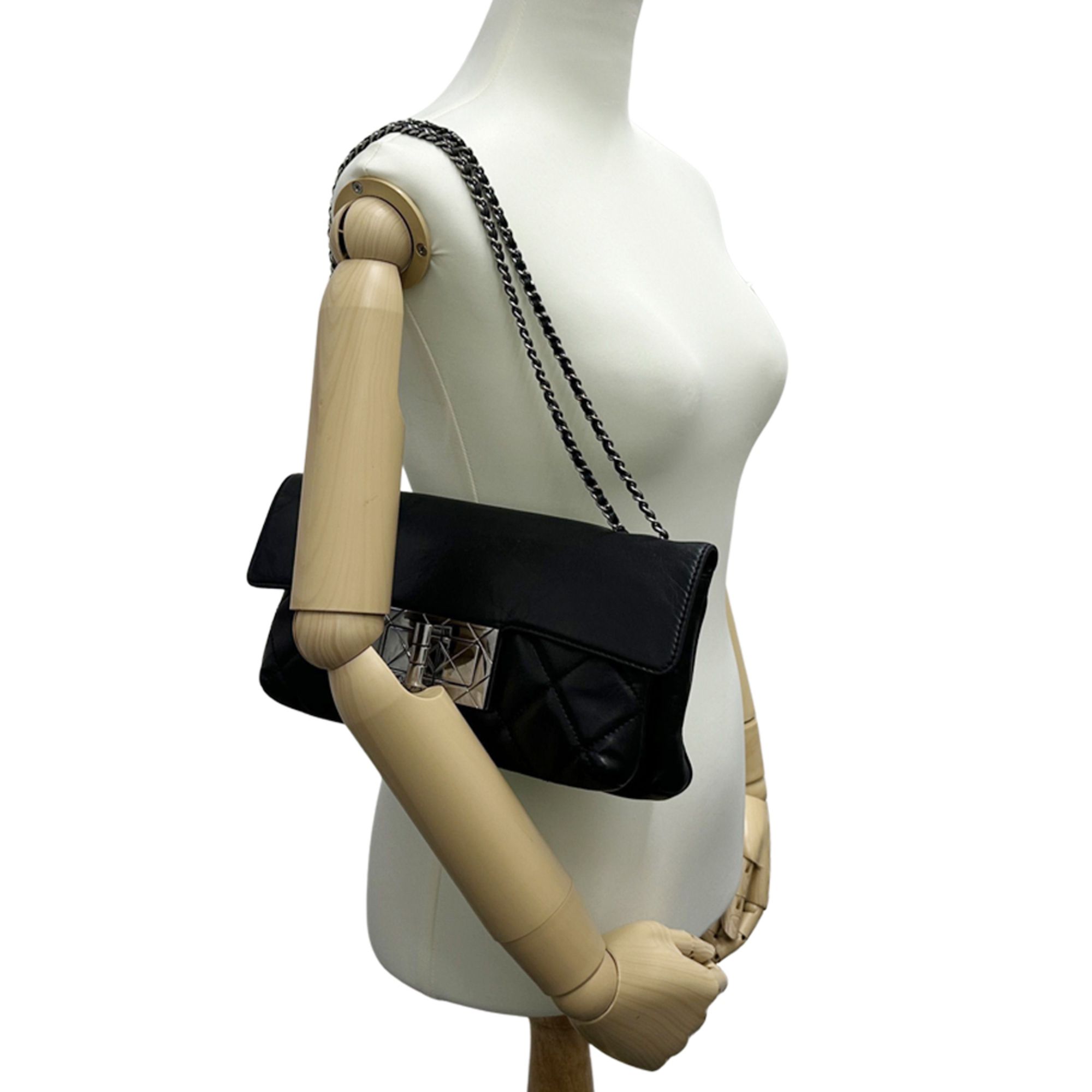 Leather Handbag Shoulder Bag (Pre-Owned) - Chanel - Modalova