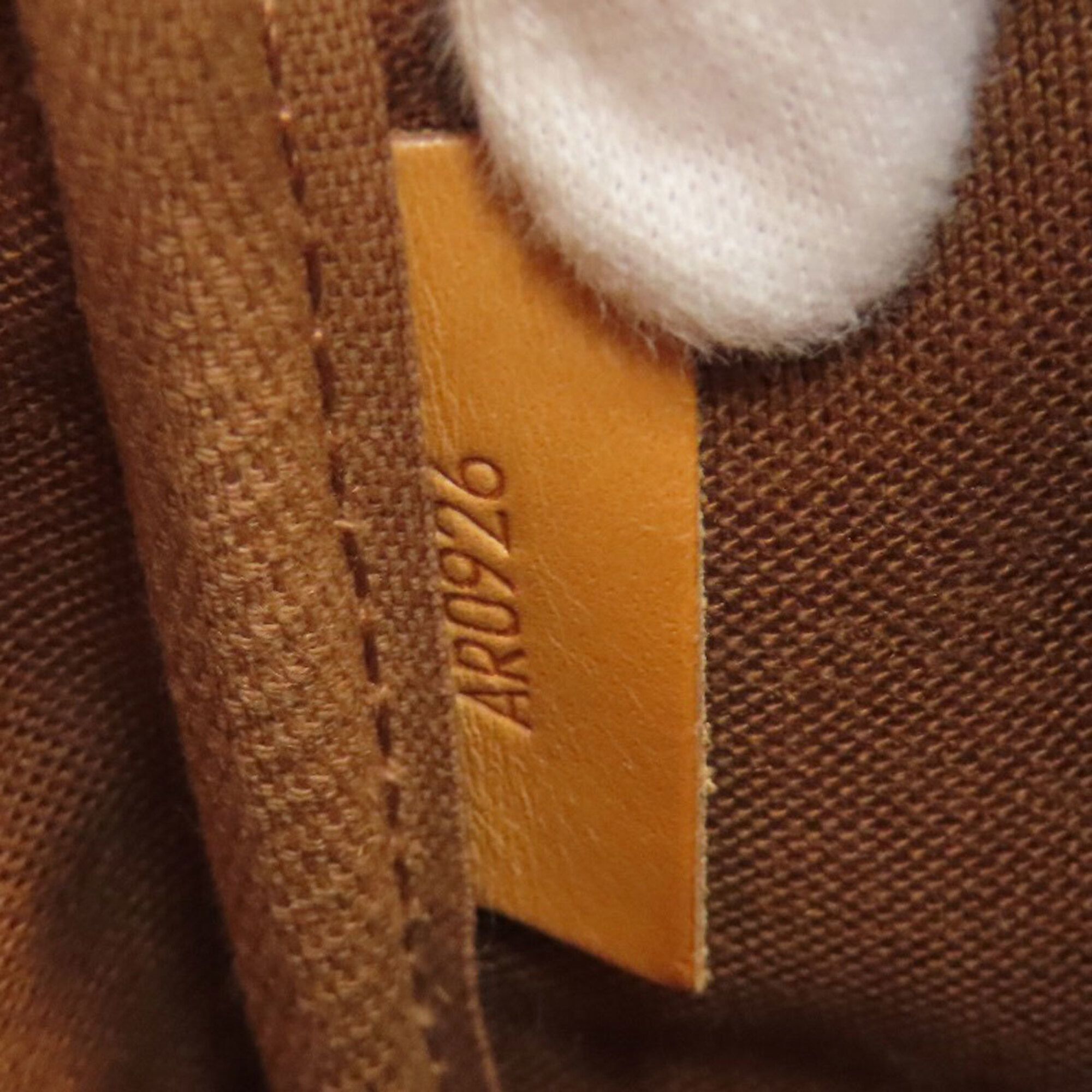 Canvas Shoulder Bag (Pre-Owned) - Louis Vuitton - Modalova