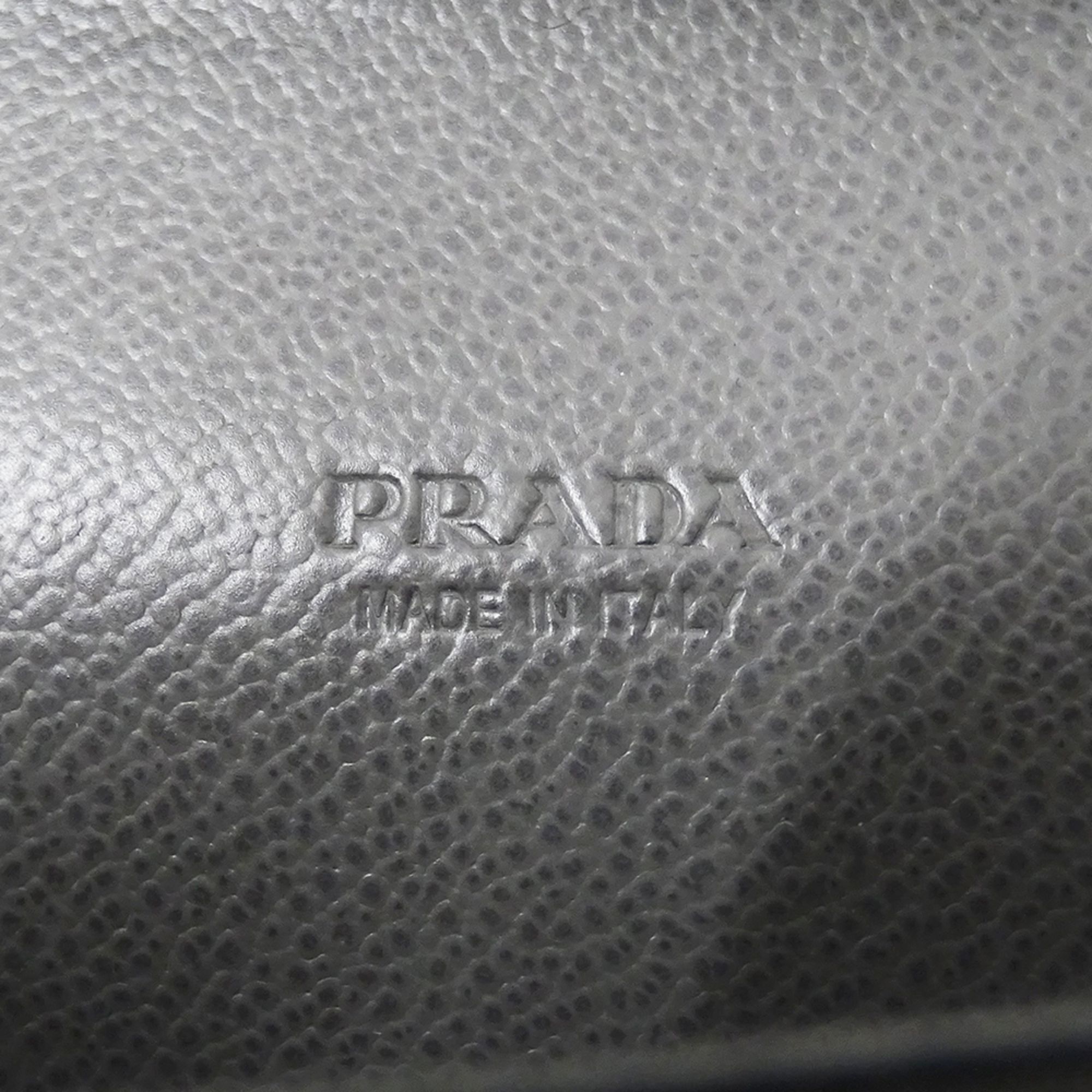 Leather Long Bill Wallet (Bi-Fold) (Pre-Owned) - Prada - Modalova