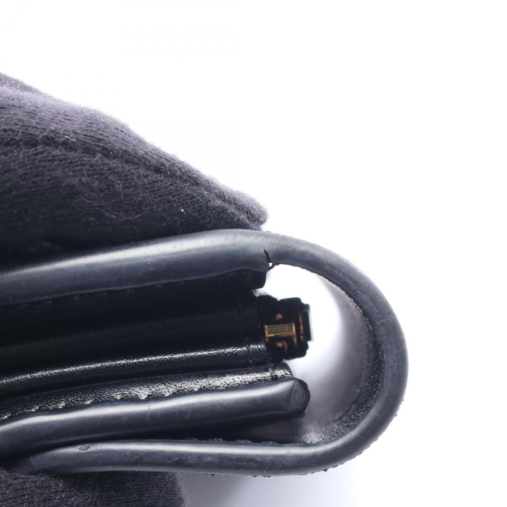 Leather Long Wallet (Bi-Fold) (Pre-Owned) - Celine - Modalova
