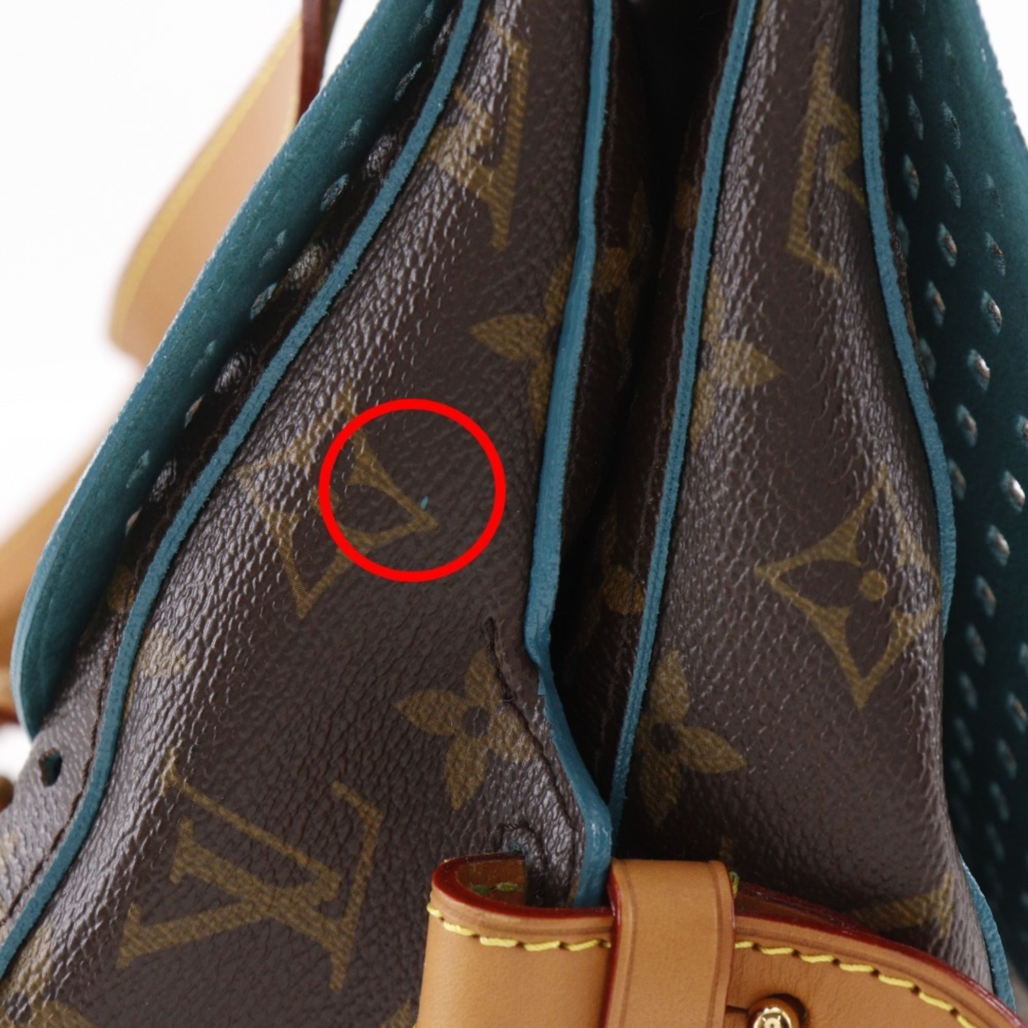 Monogram Perfo Monogram Perforated Shoulder Bag (Pre-Owned) - Louis Vuitton - Modalova