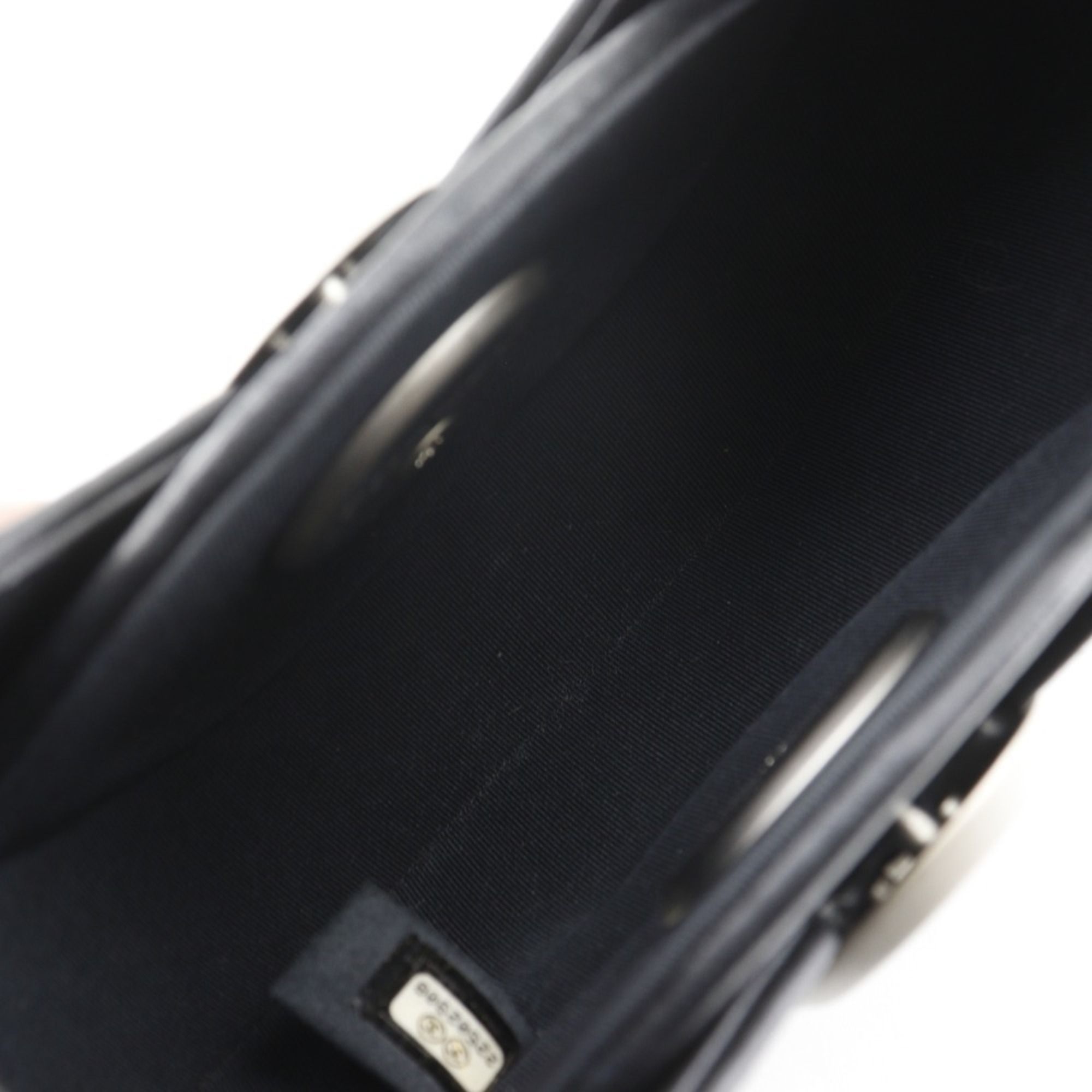 Leather Shoulder Bag (Pre-Owned) - Chanel - Modalova