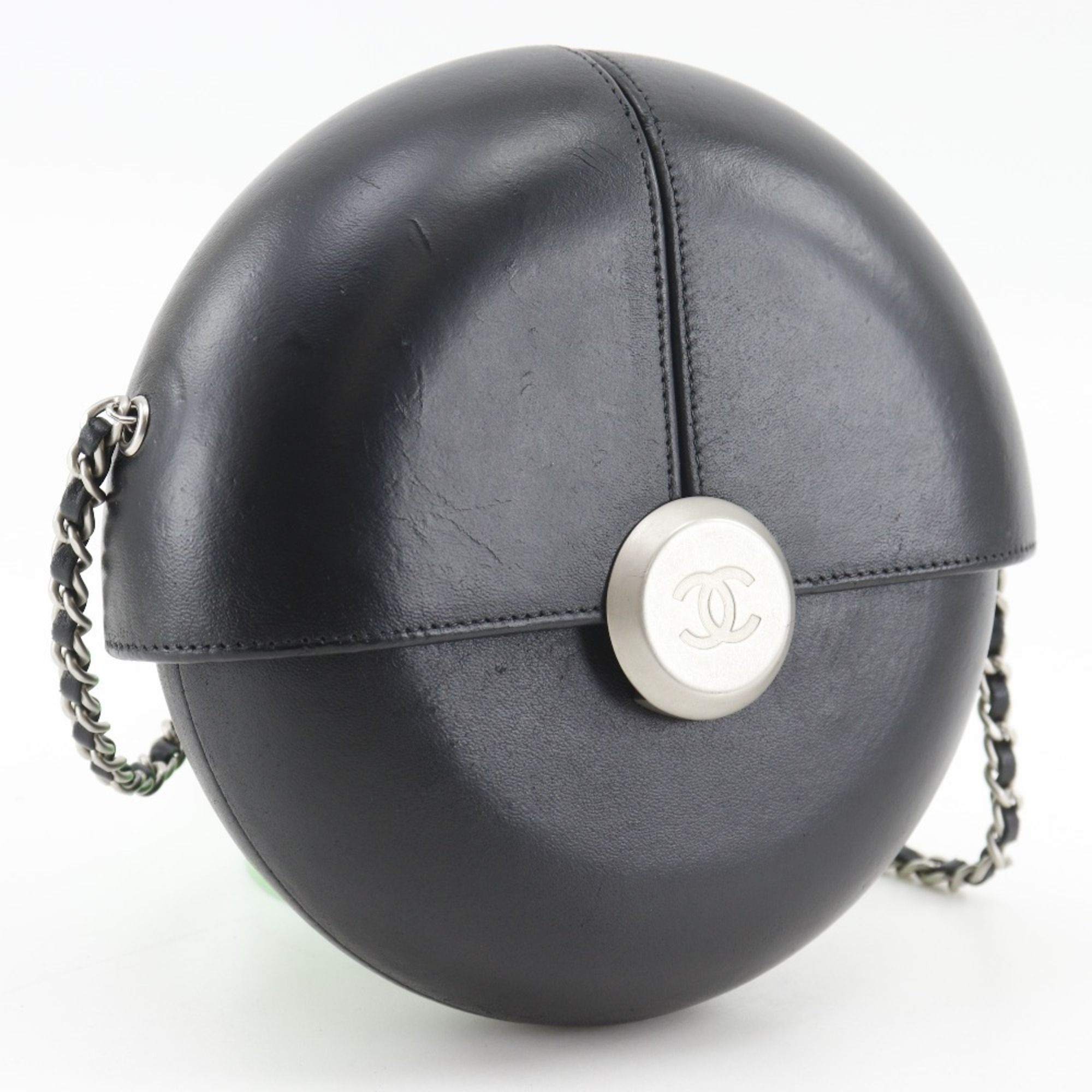 Leather Shoulder Bag (Pre-Owned) - Chanel - Modalova
