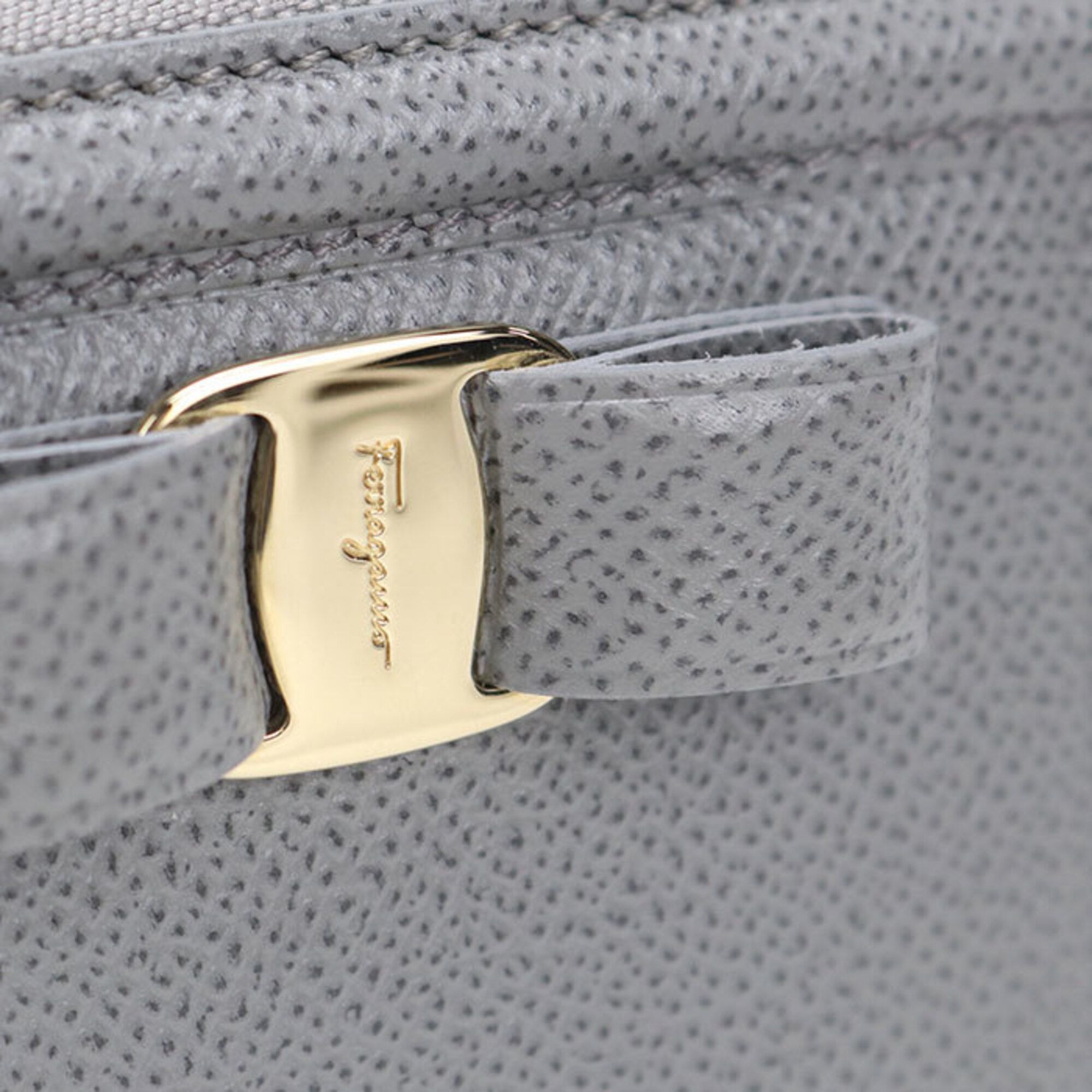 Leather Wallet (Bi-Fold) (Pre-Owned) - Salvatore Ferragamo - Modalova
