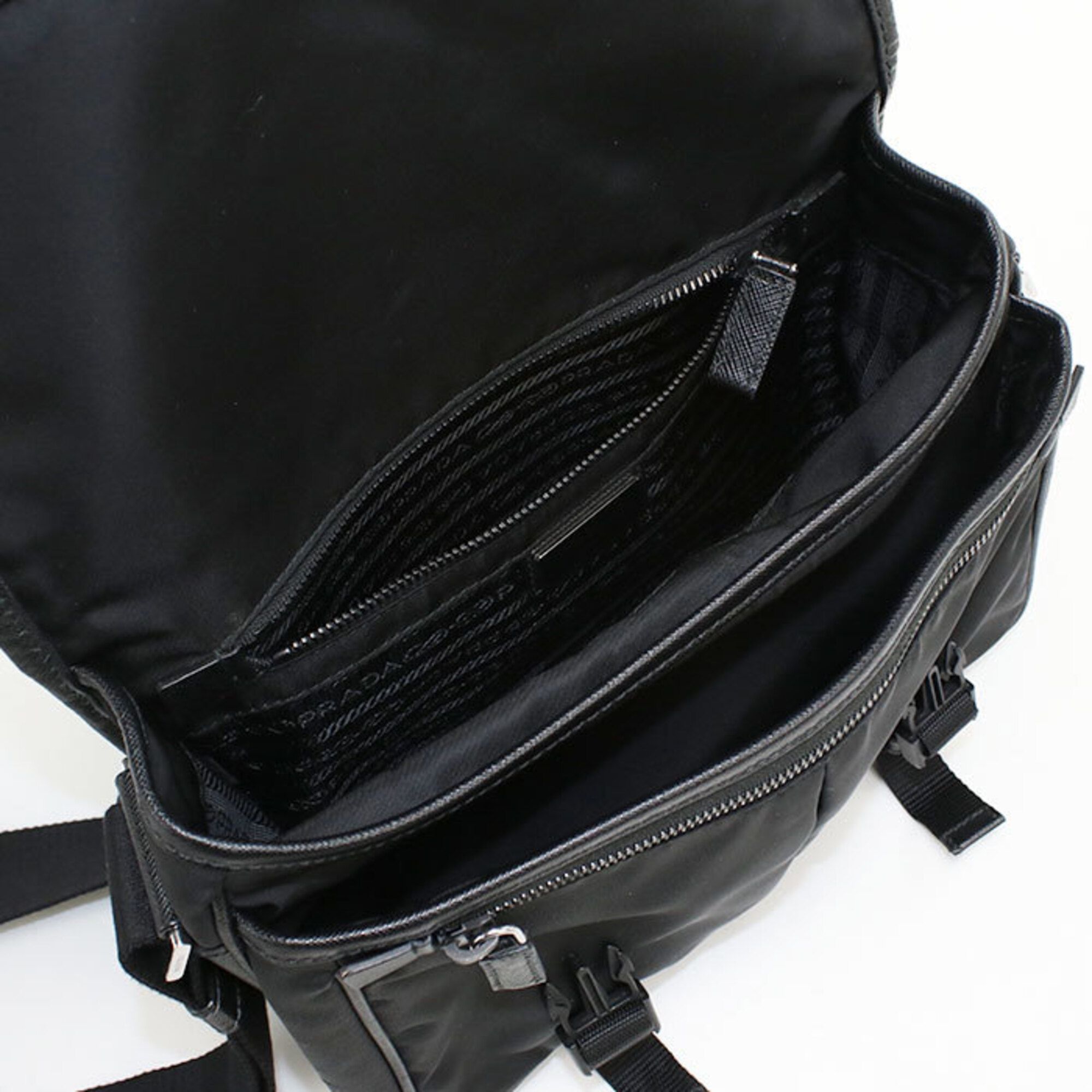 Nylon Shoulder Bag (Pre-Owned) - Prada - Modalova
