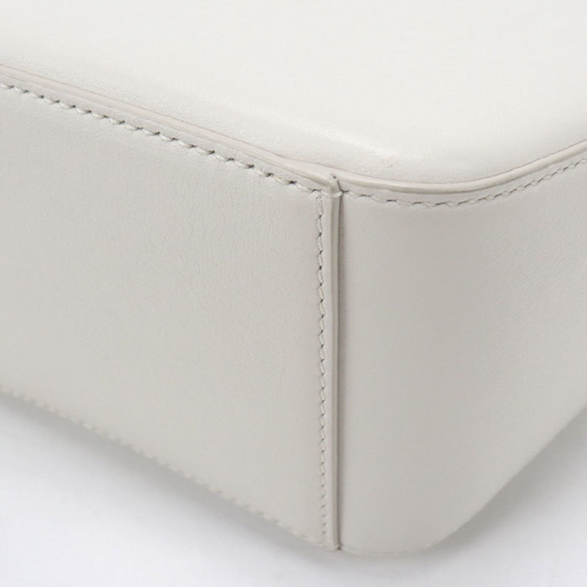 Leather Shoulder Bag (Pre-Owned) - Loewe - Modalova
