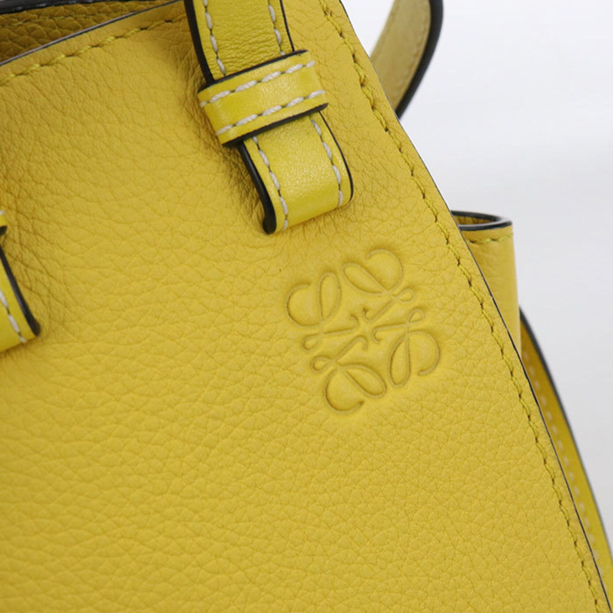 Leather Handbag (Pre-Owned) - Loewe - Modalova