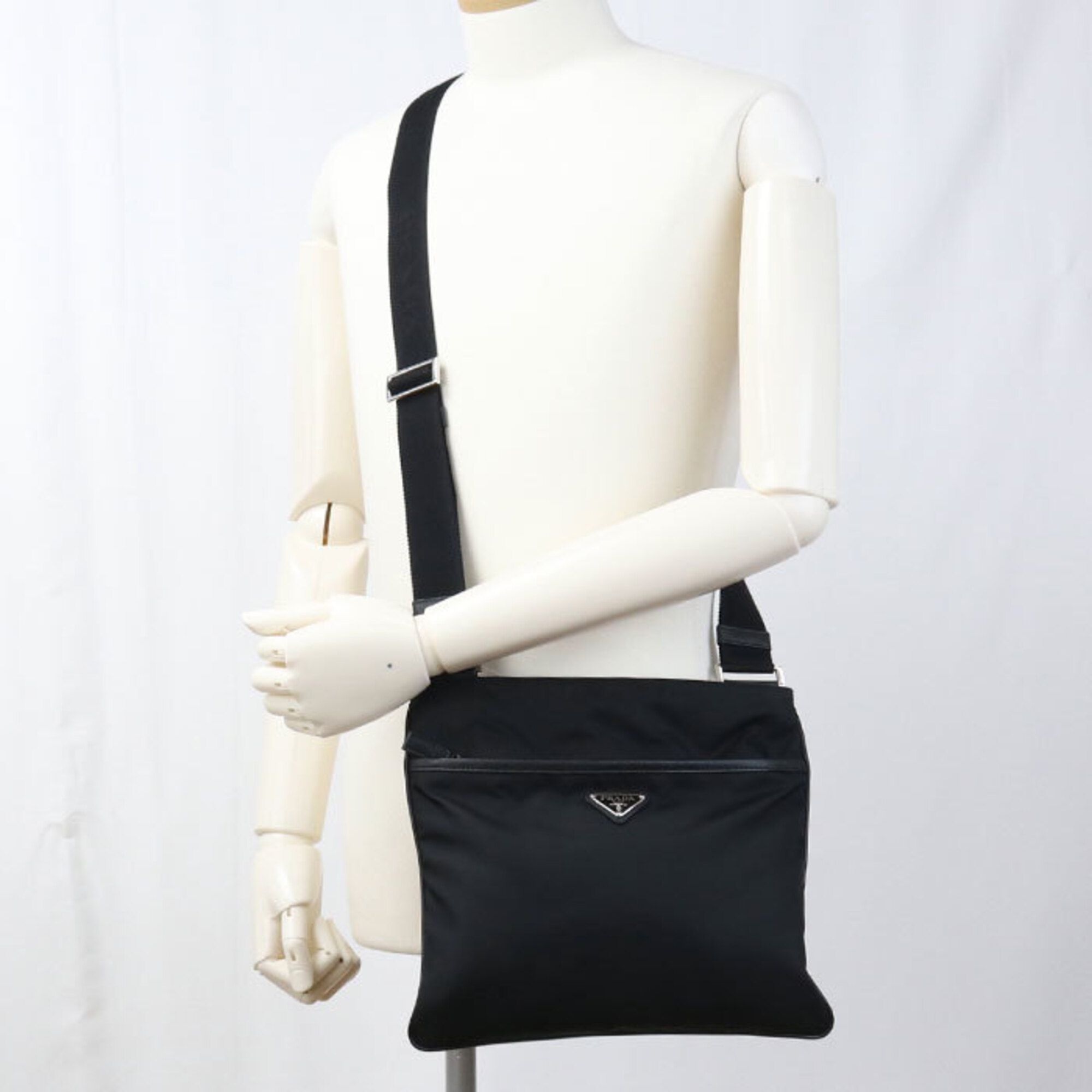 Nylon Shoulder Bag (Pre-Owned) - Prada - Modalova