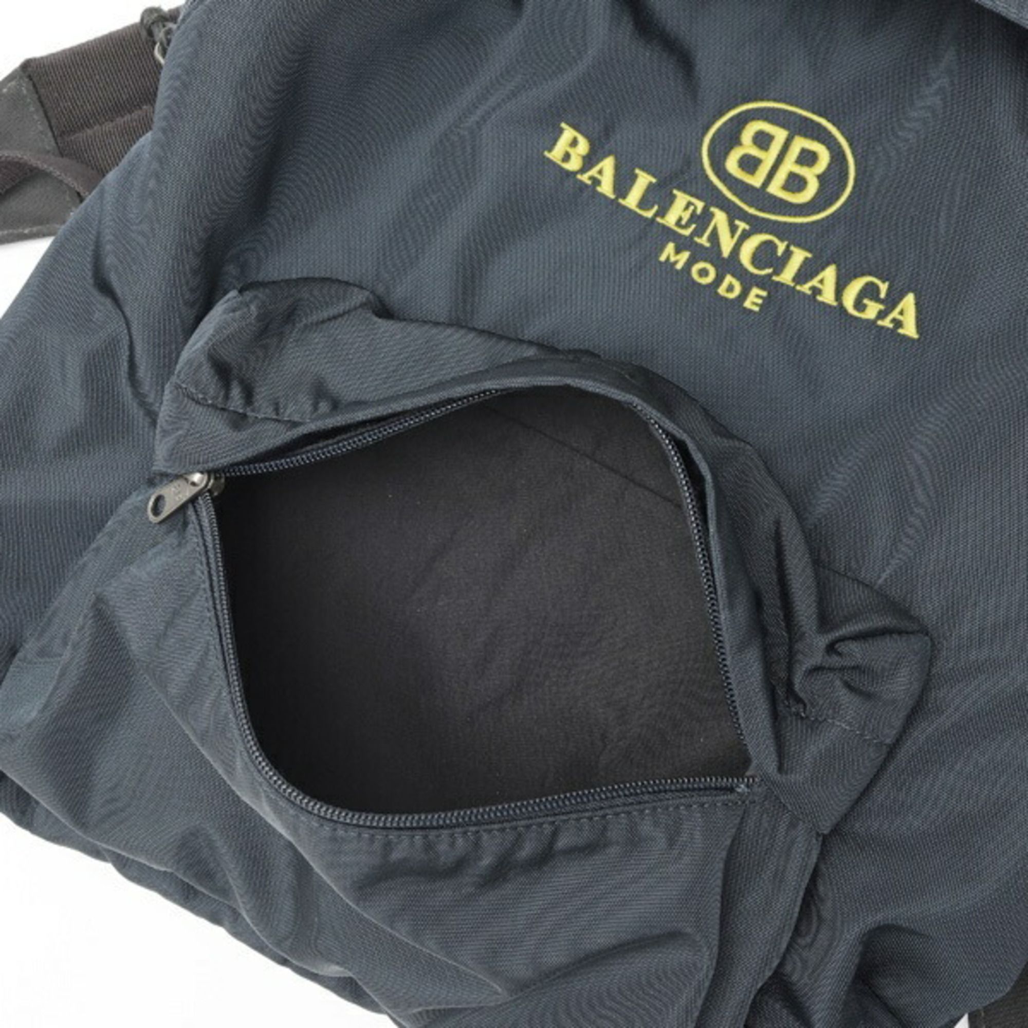 Nylon Backpack (Pre-Owned) - Balenciaga - Modalova