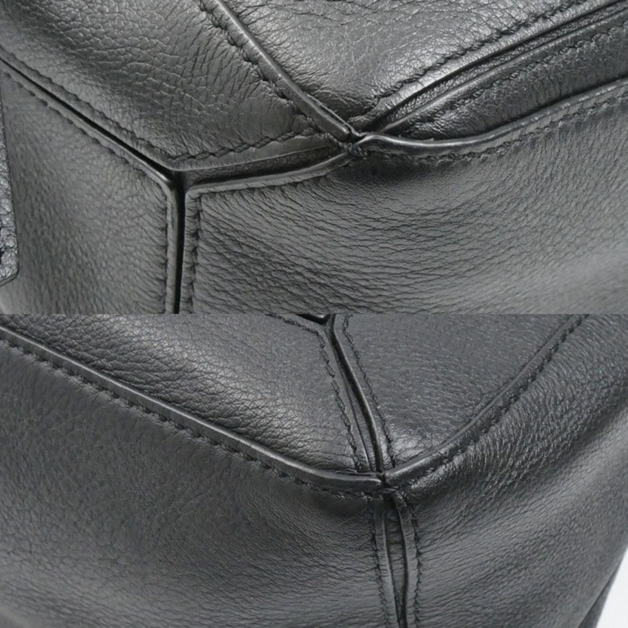 Loewe Black Sling Bag (Pre-Owned) - Loewe - Modalova