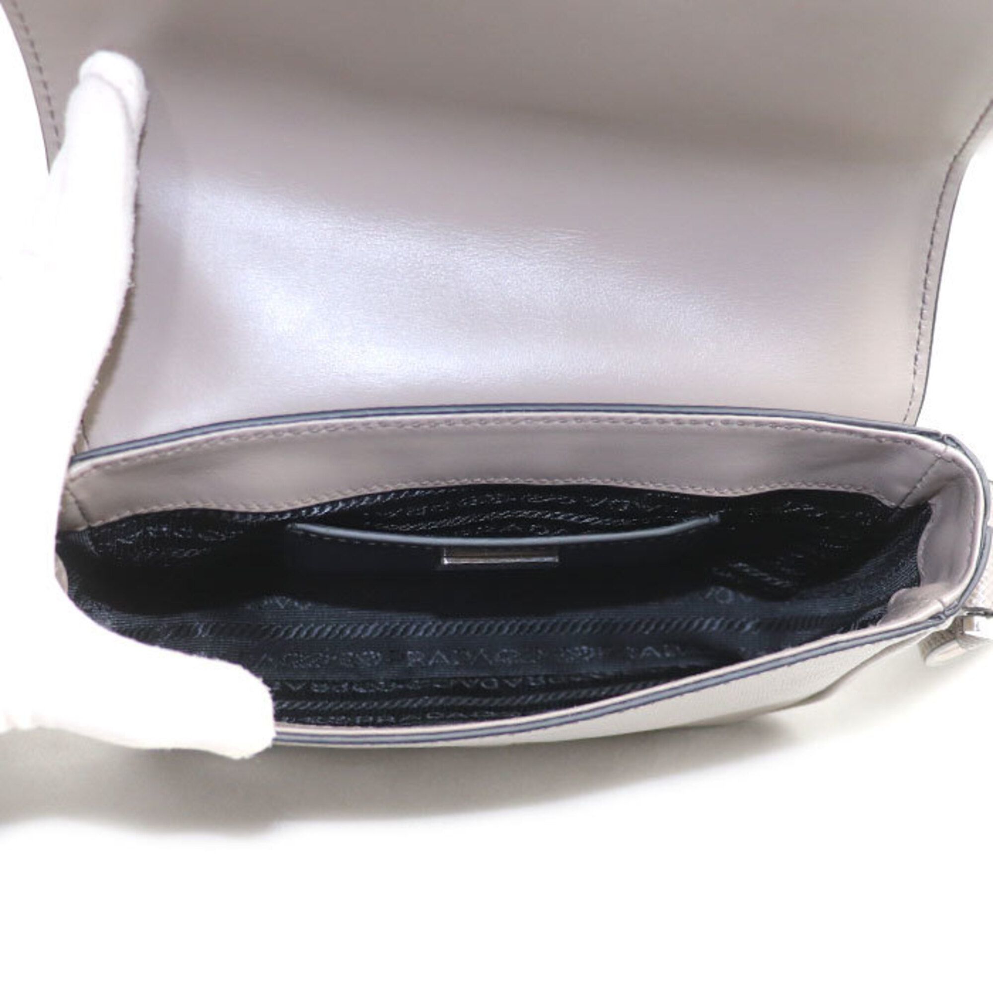 Leather Shoulder Bag (Pre-Owned) - Prada - Modalova