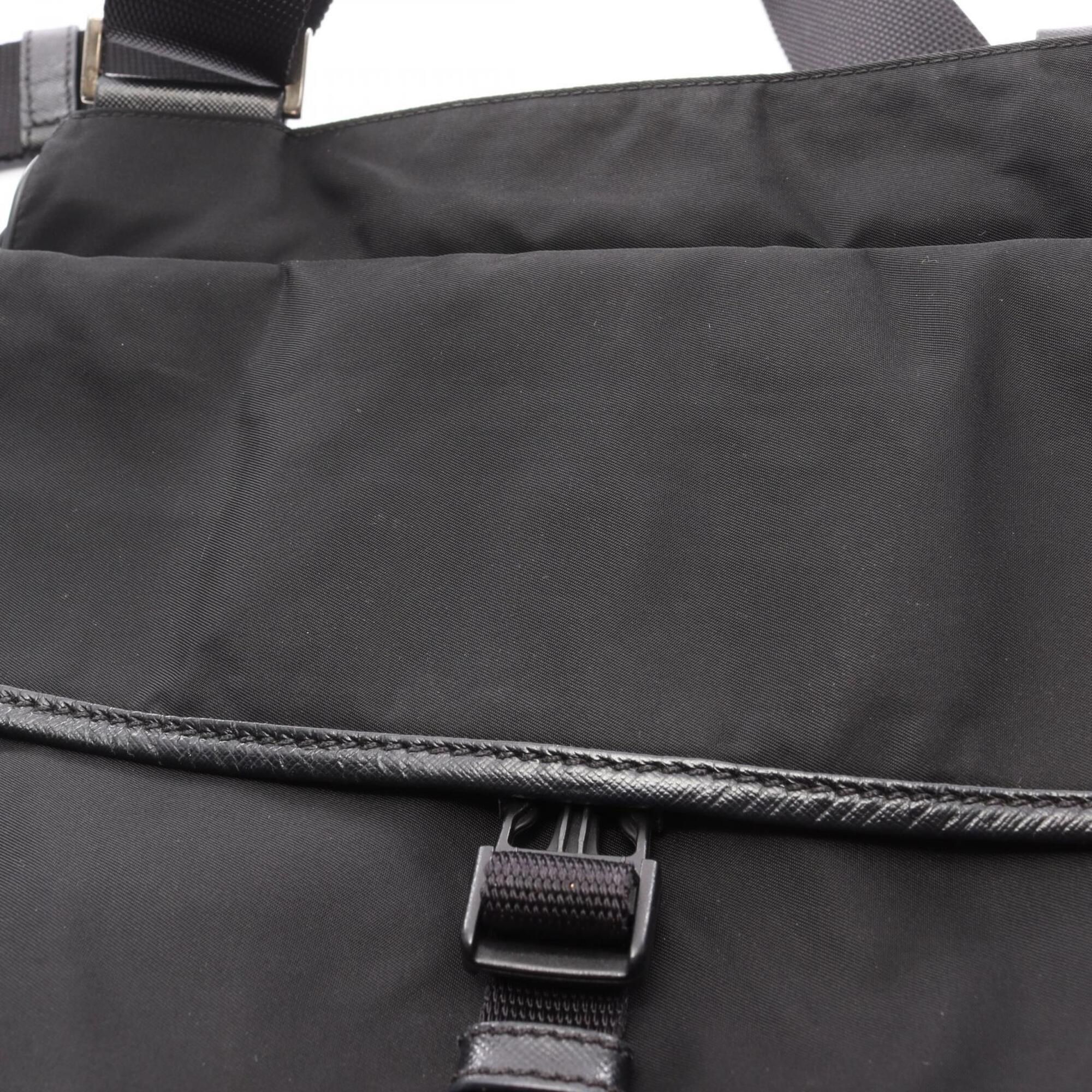 Nylon Saffiano Triangle Handbag Shoulder Bag (Pre-Owned) - Prada - Modalova