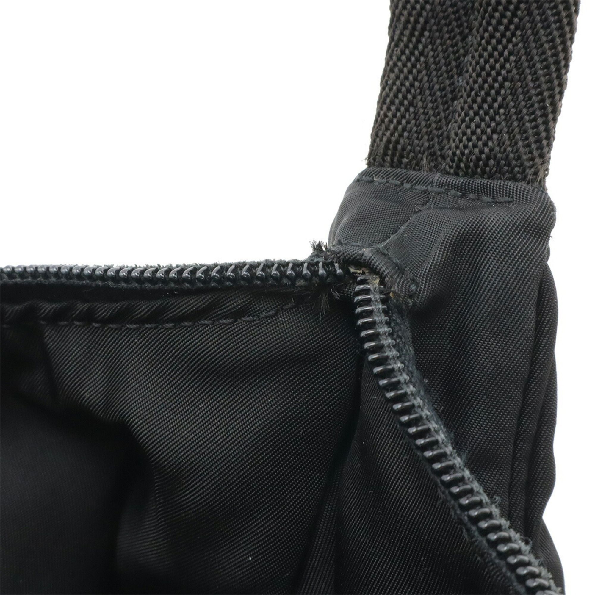Nylon Handbag (Pre-Owned) - Prada - Modalova