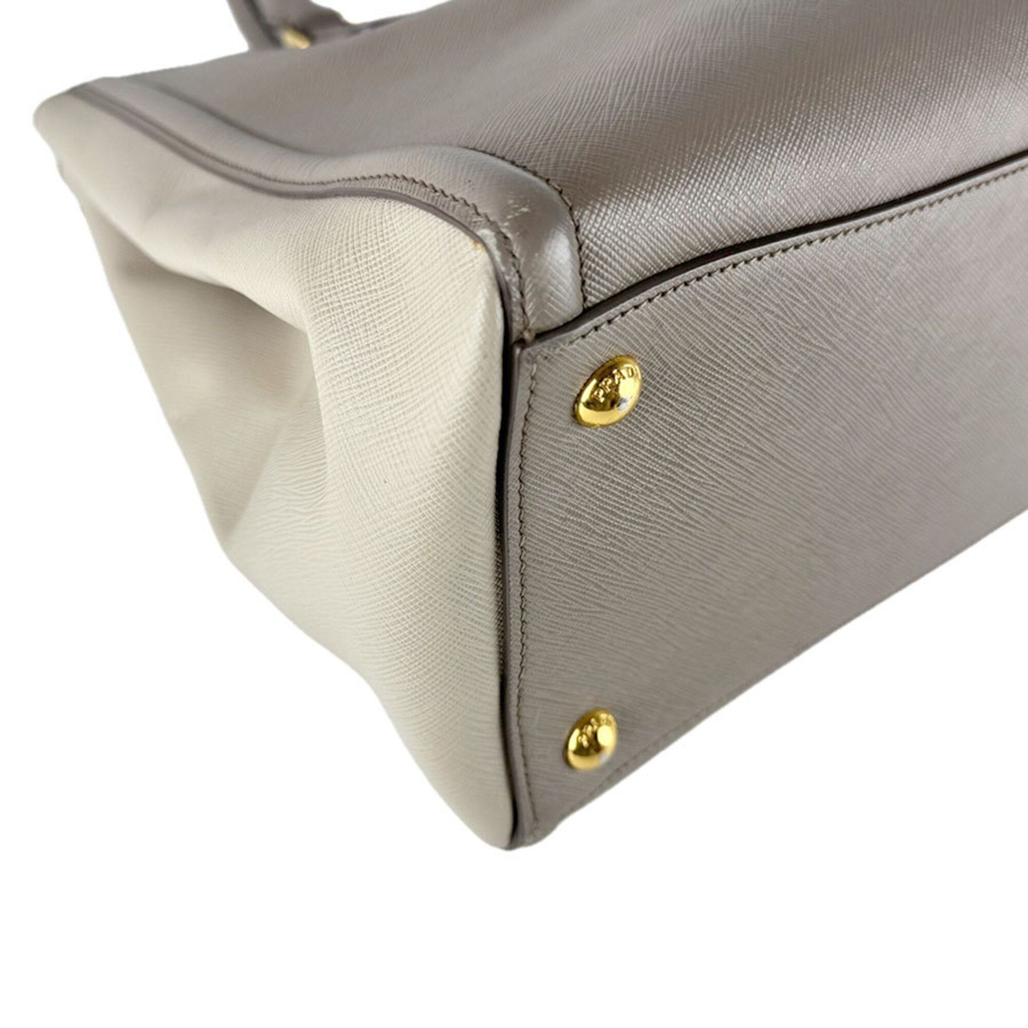 Leather Handbag Shoulder Bag (Pre-Owned) - Prada - Modalova