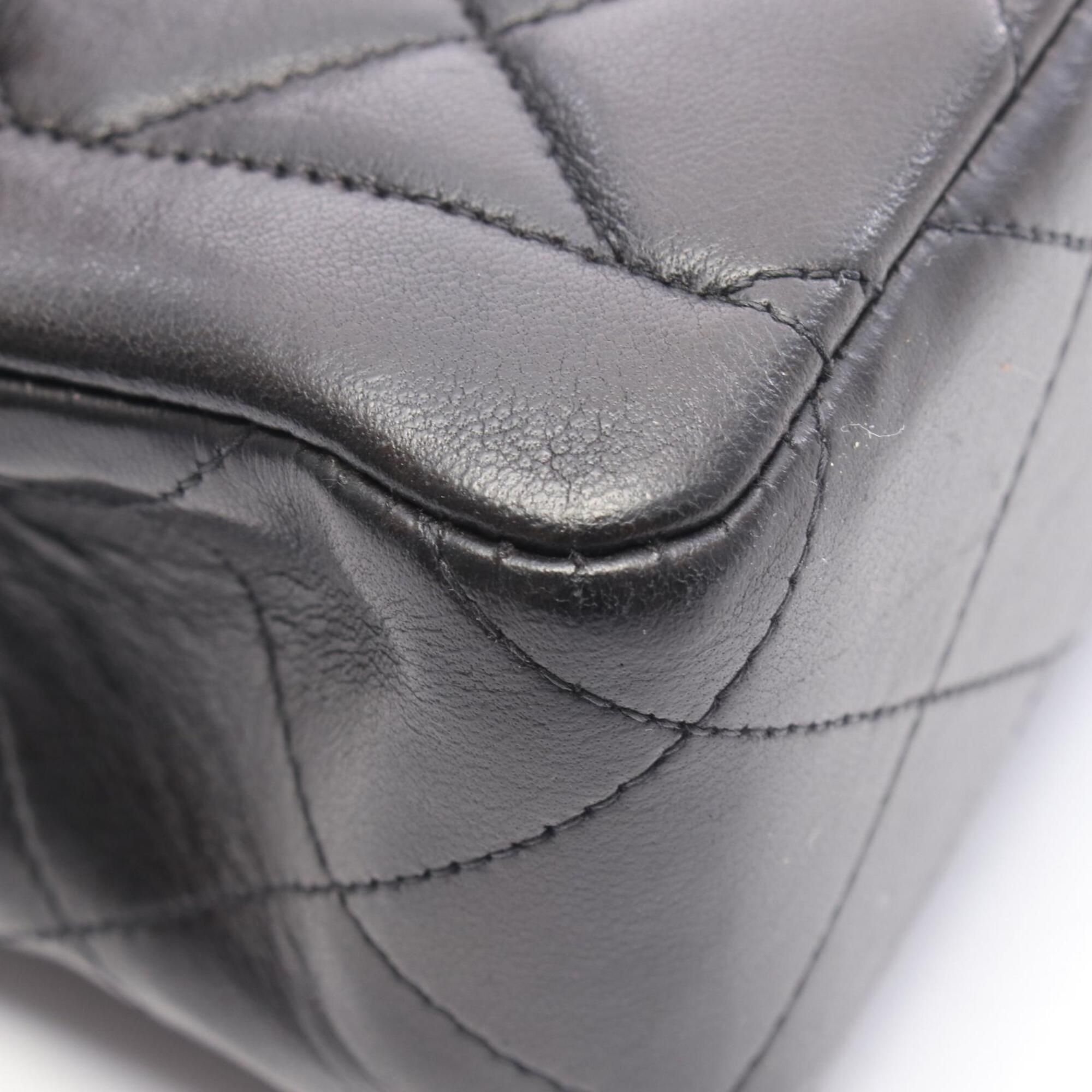 Matelasse Leather Handbag (Pre-Owned) - Chanel - Modalova