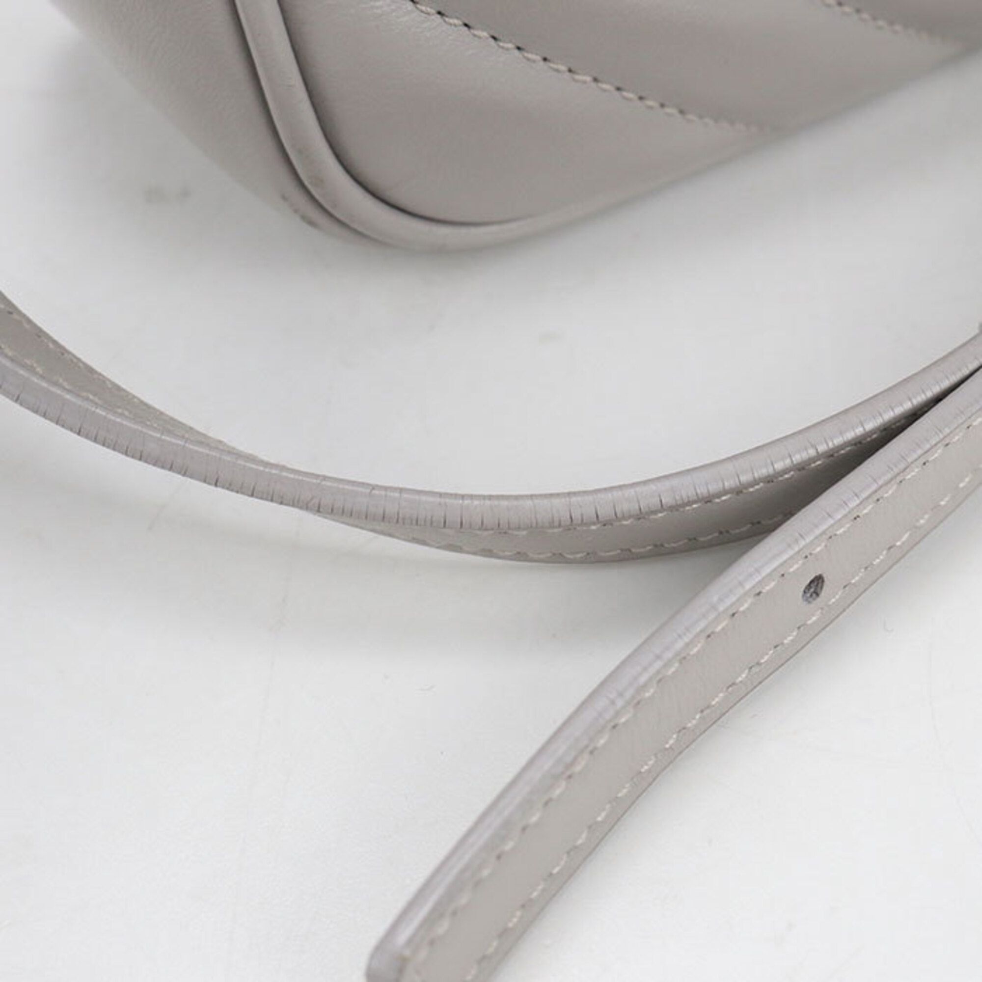 Leather Shoulder Bag (Pre-Owned) - Saint Laurent - Modalova