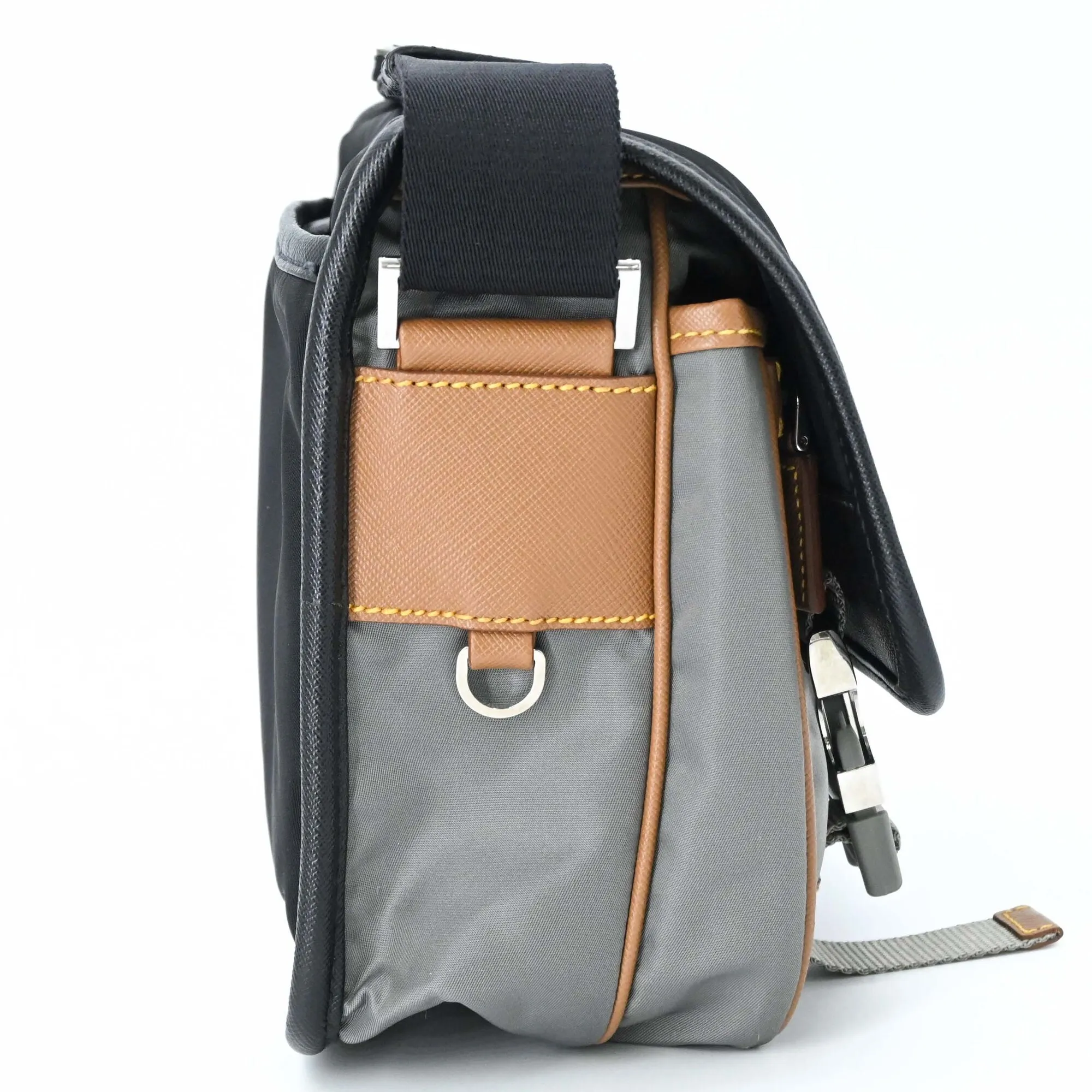 Nylon Leather Messenger Bag Shoulder Bag (Pre-Owned) - Prada - Modalova