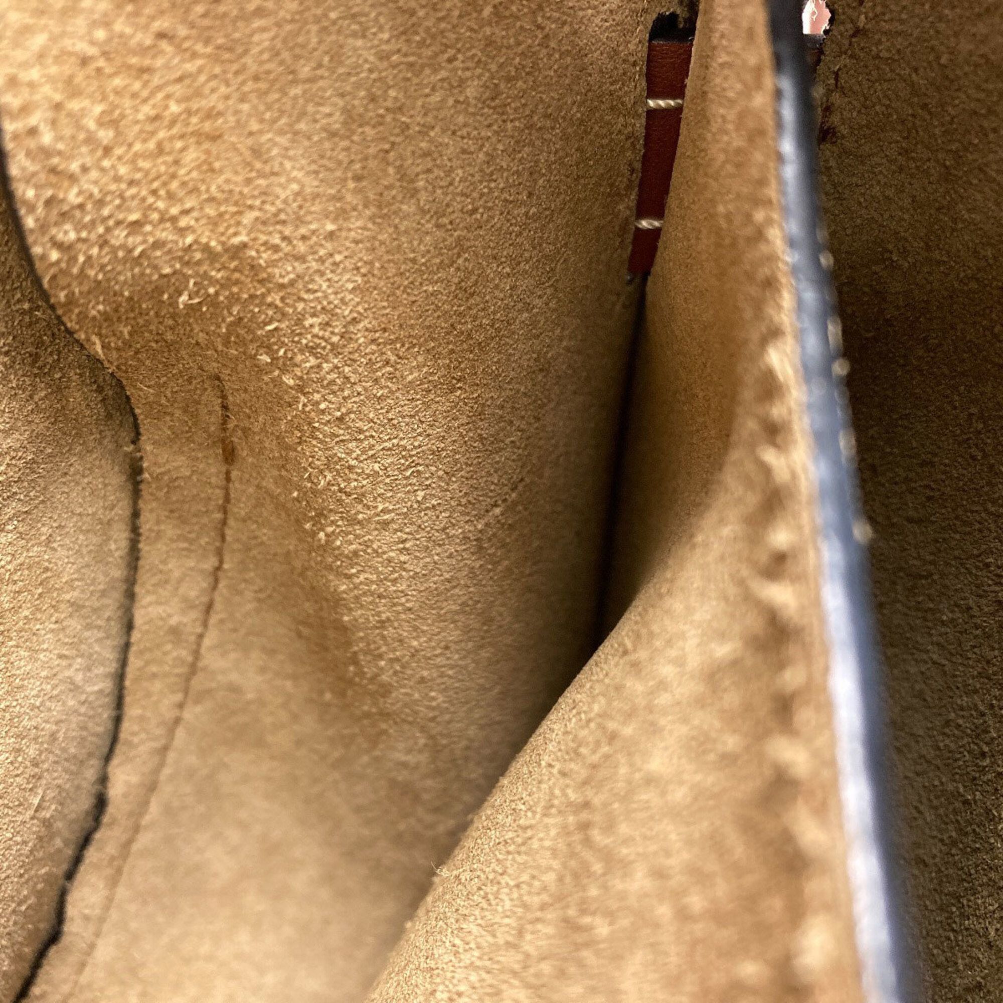 Leather Shoulder Bag (Pre-Owned) - Loewe - Modalova