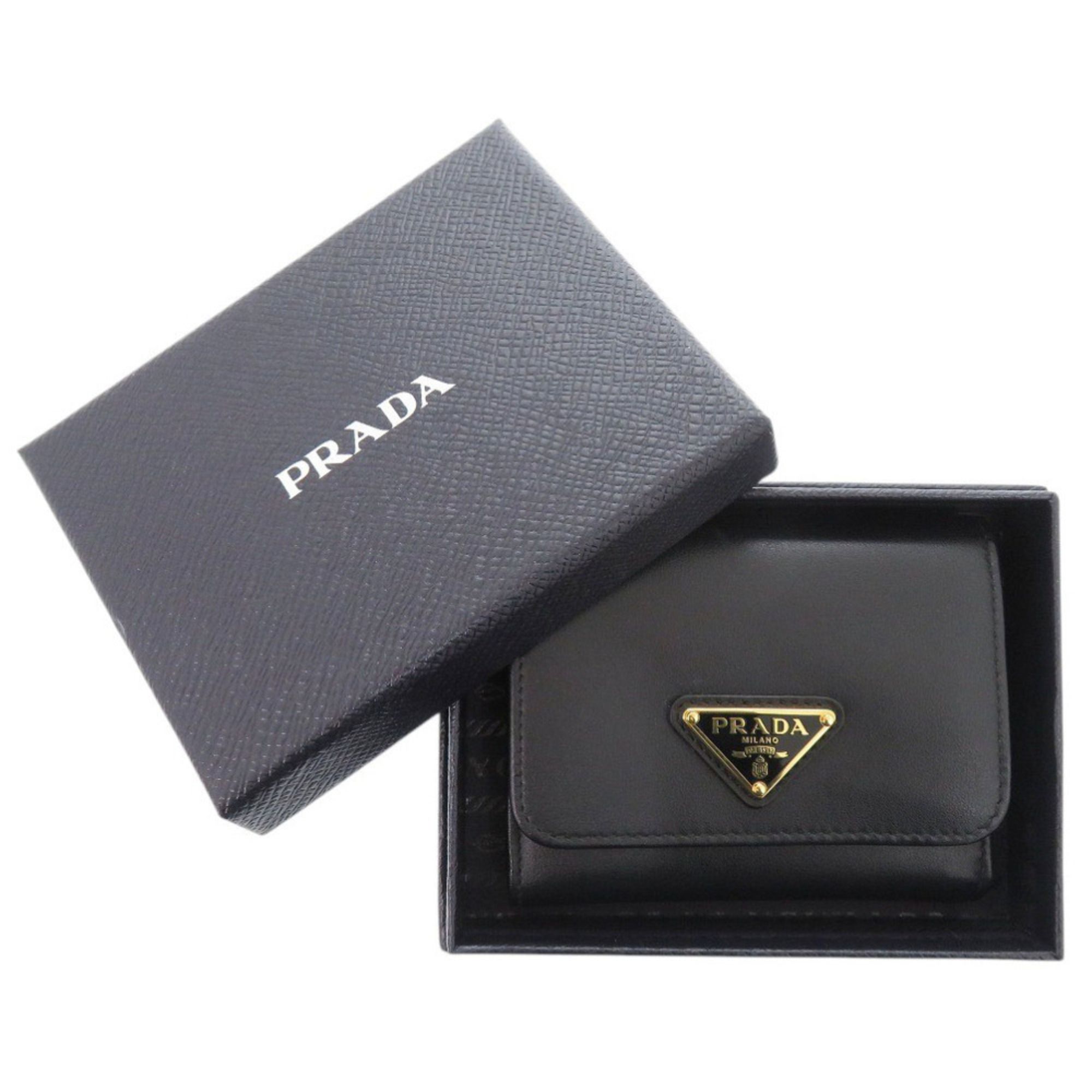 Saffiano Triangle Wallet (Tri-Fold) (Pre-Owned) - Prada - Modalova