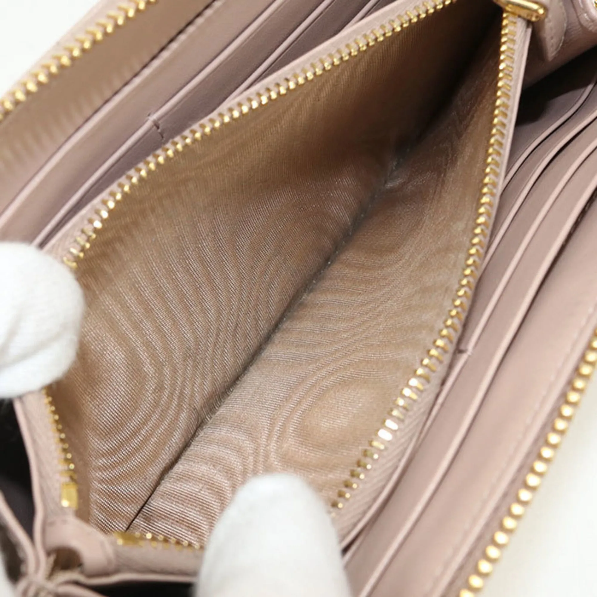 Leather Long Wallet (Bi-Fold) (Pre-Owned) - Prada - Modalova