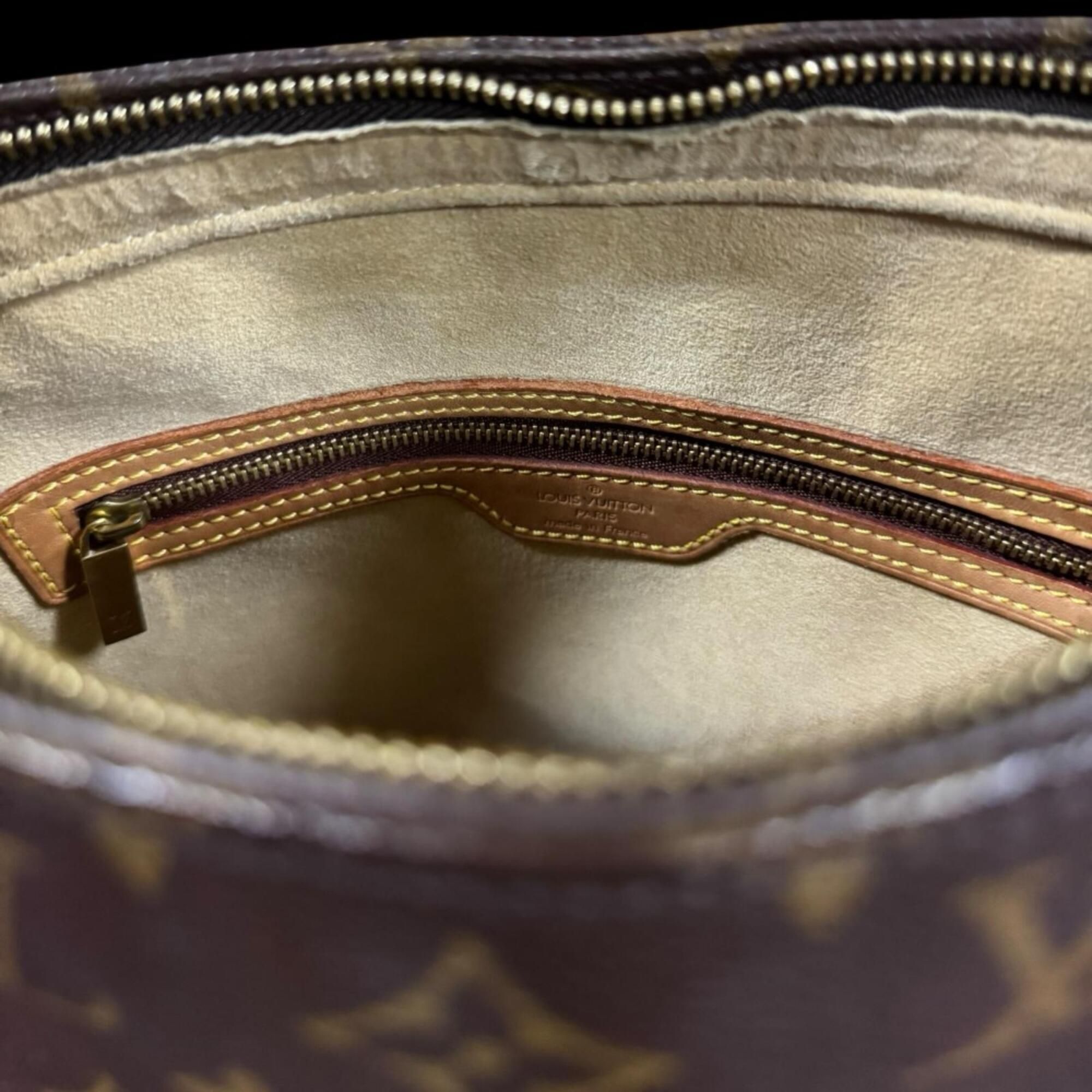 Monogram Canvas Shoulder Bag (Pre-Owned) - Louis Vuitton - Modalova