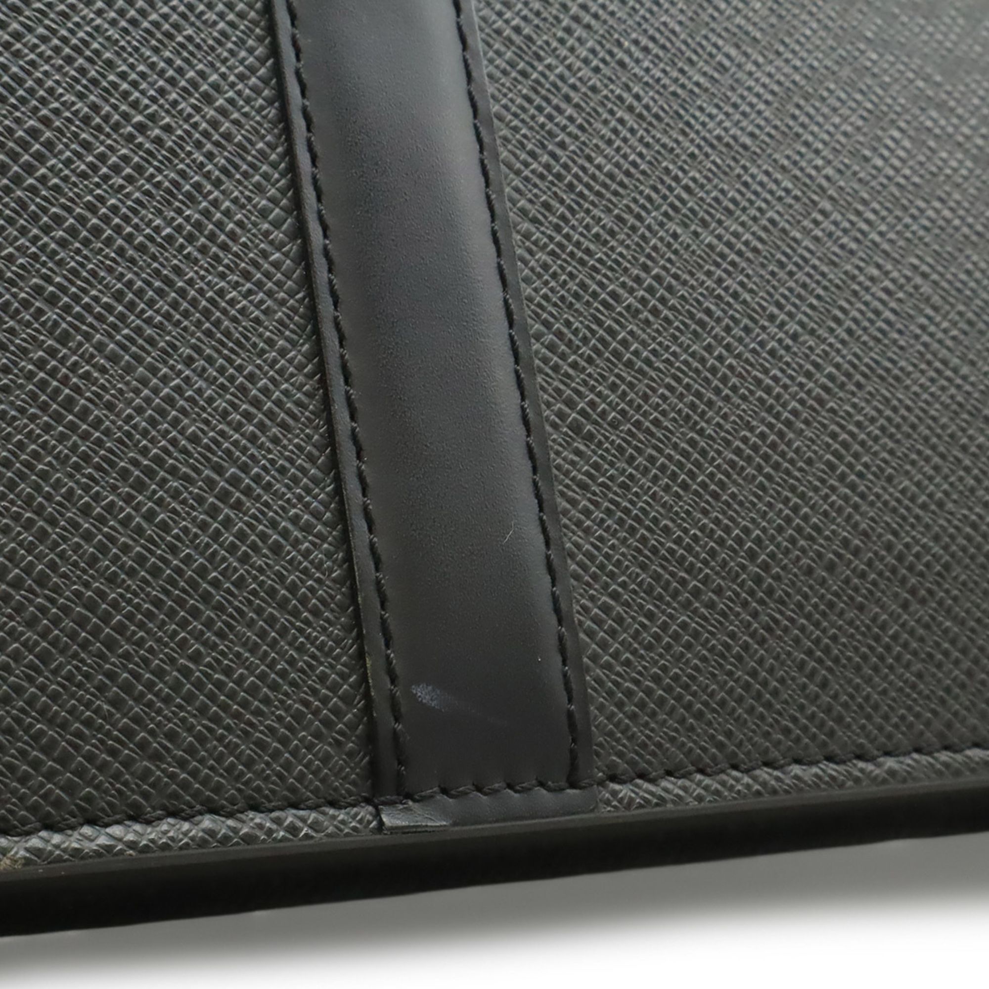 Taiga Leather Leather Briefcase (Pre-Owned) - Louis Vuitton - Modalova