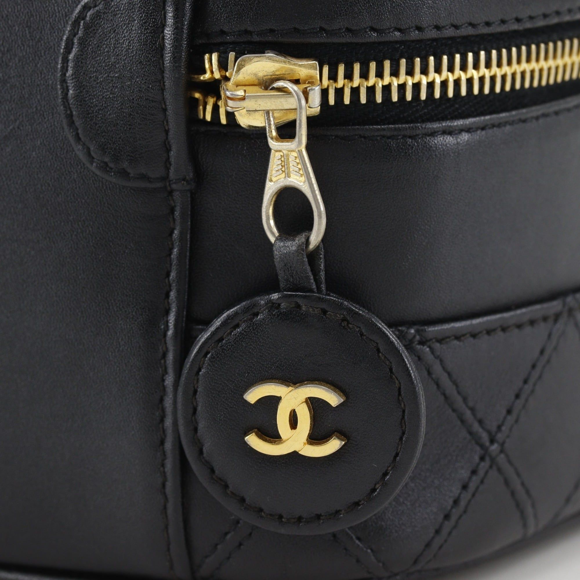Leather Pouch (Pre-Owned) - Chanel - Modalova