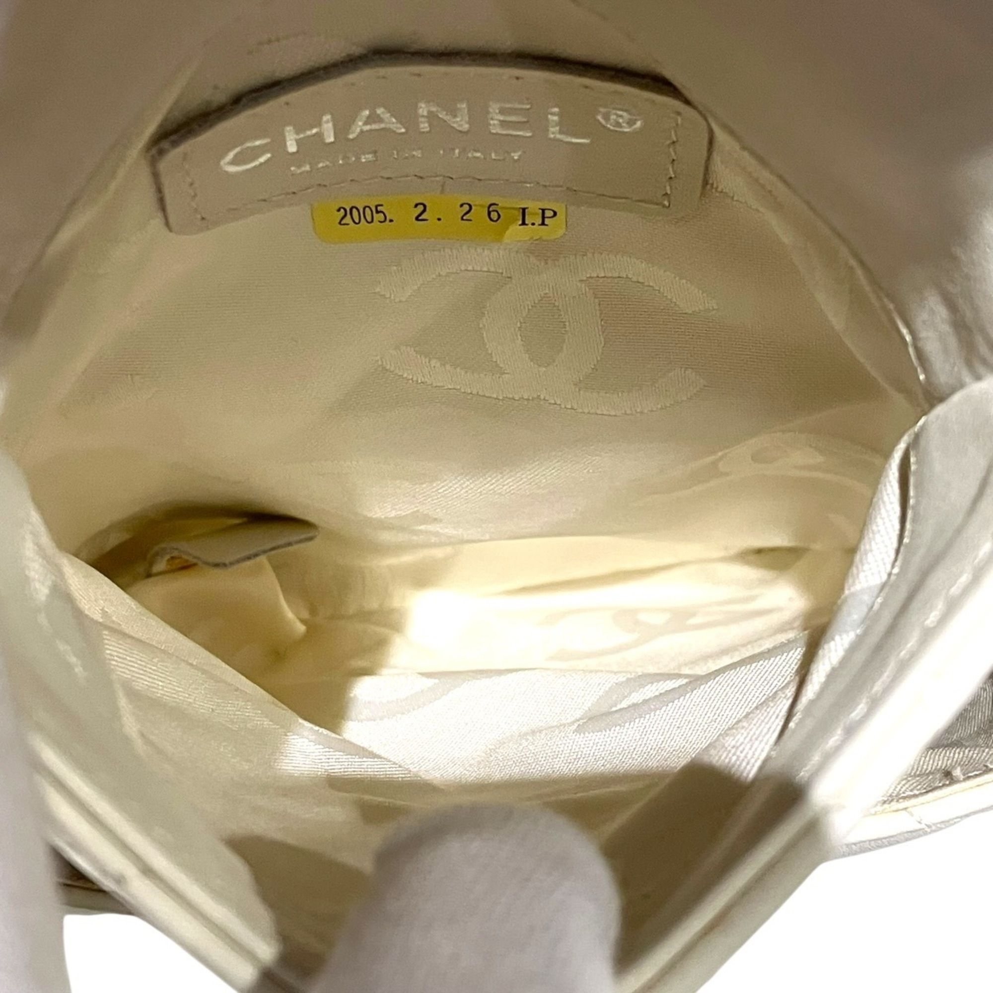 Leather Shoulder Bag (Pre-Owned) - Chanel - Modalova