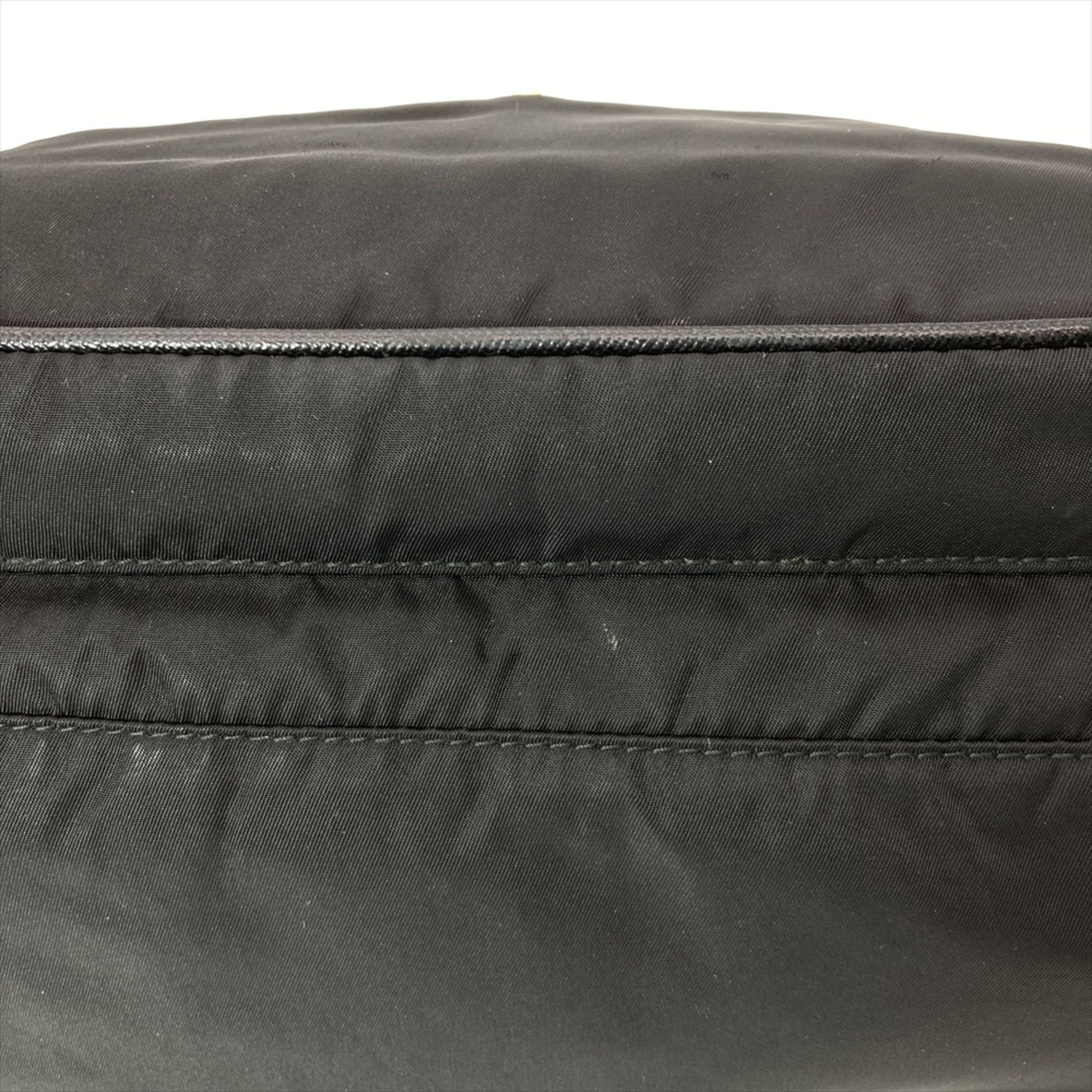 Nylon Shoulder Bag (Pre-Owned) - Prada - Modalova