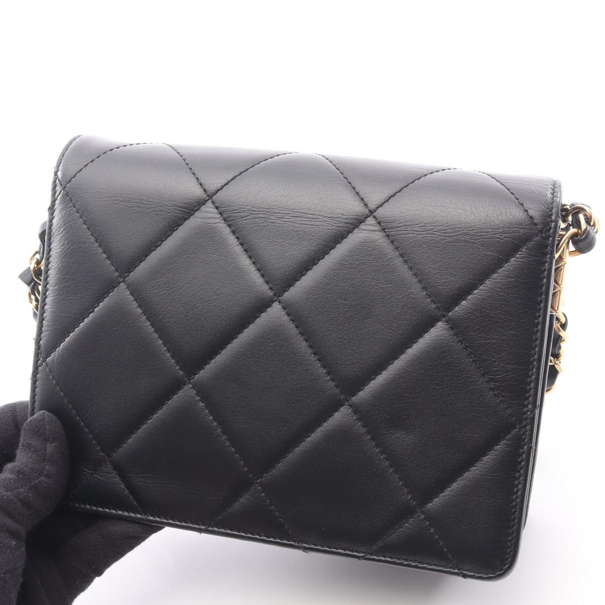 Leather Shoulder Bag (Pre-Owned) - Chanel - Modalova